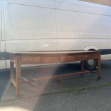 Farm table
