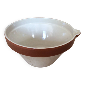 Stoneware salad bowl