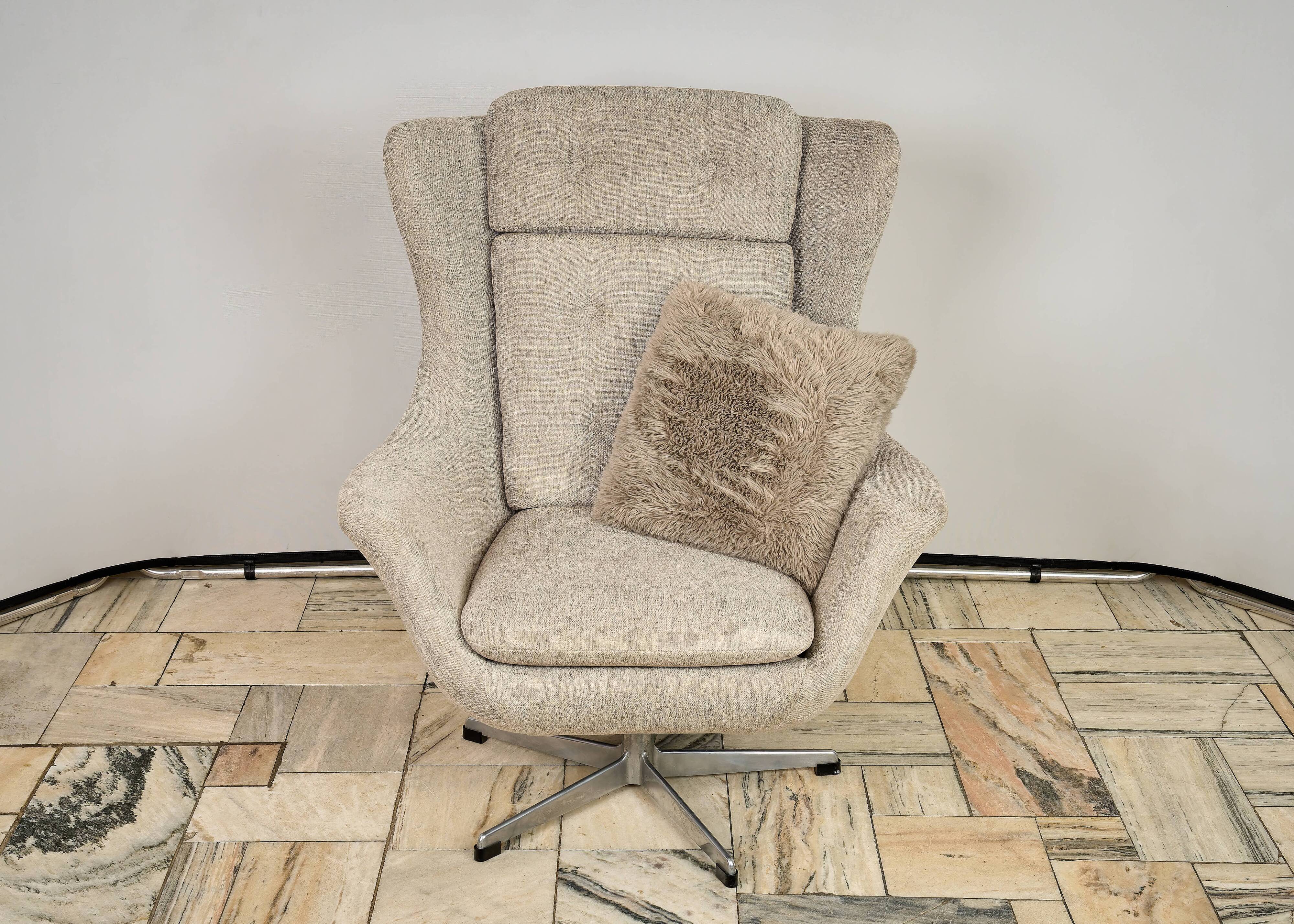 Ushak swivel chair by up zavody 1960s czechoslovakia