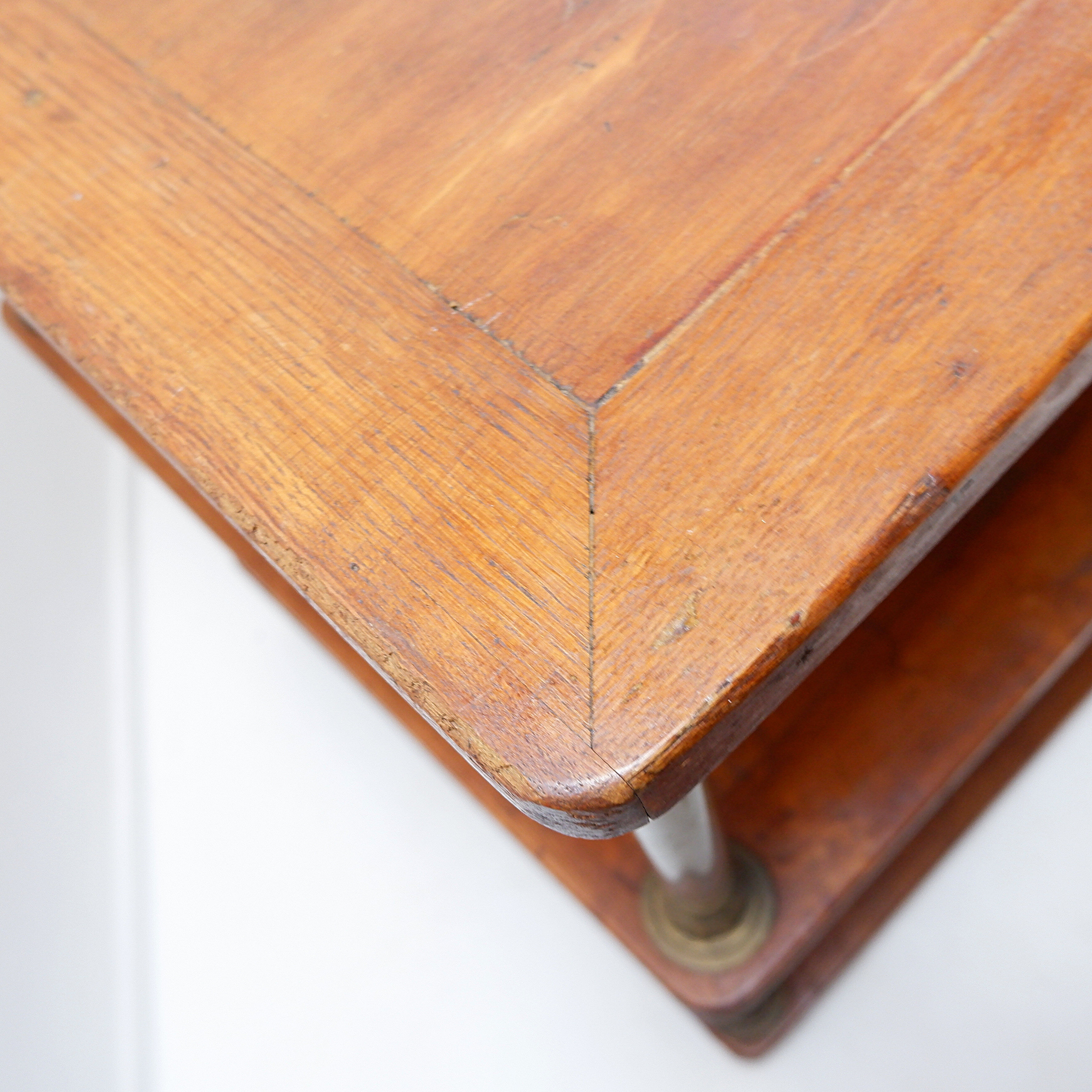 Three-tiered French shop display table - 1900s