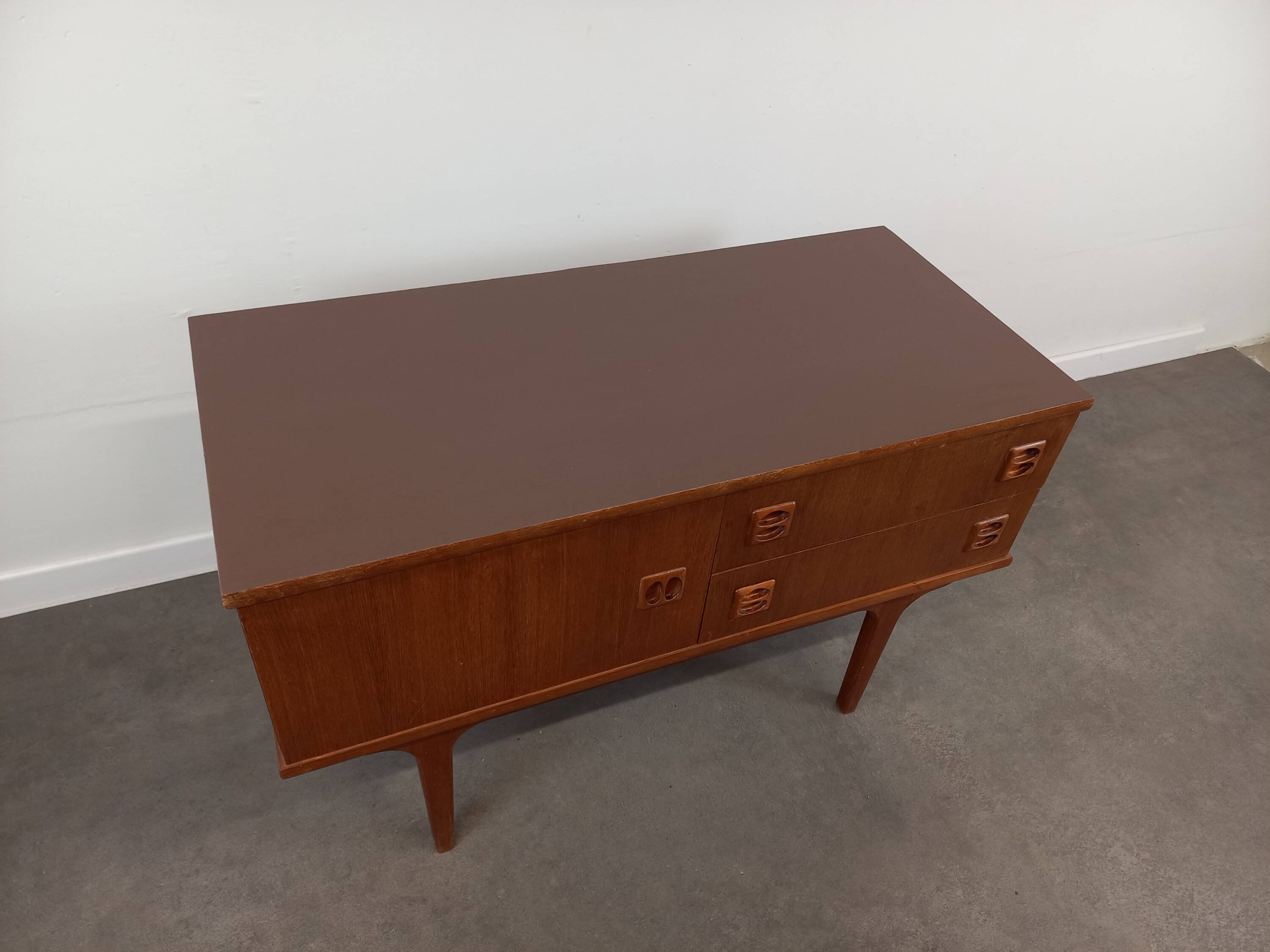 Commode scandinave