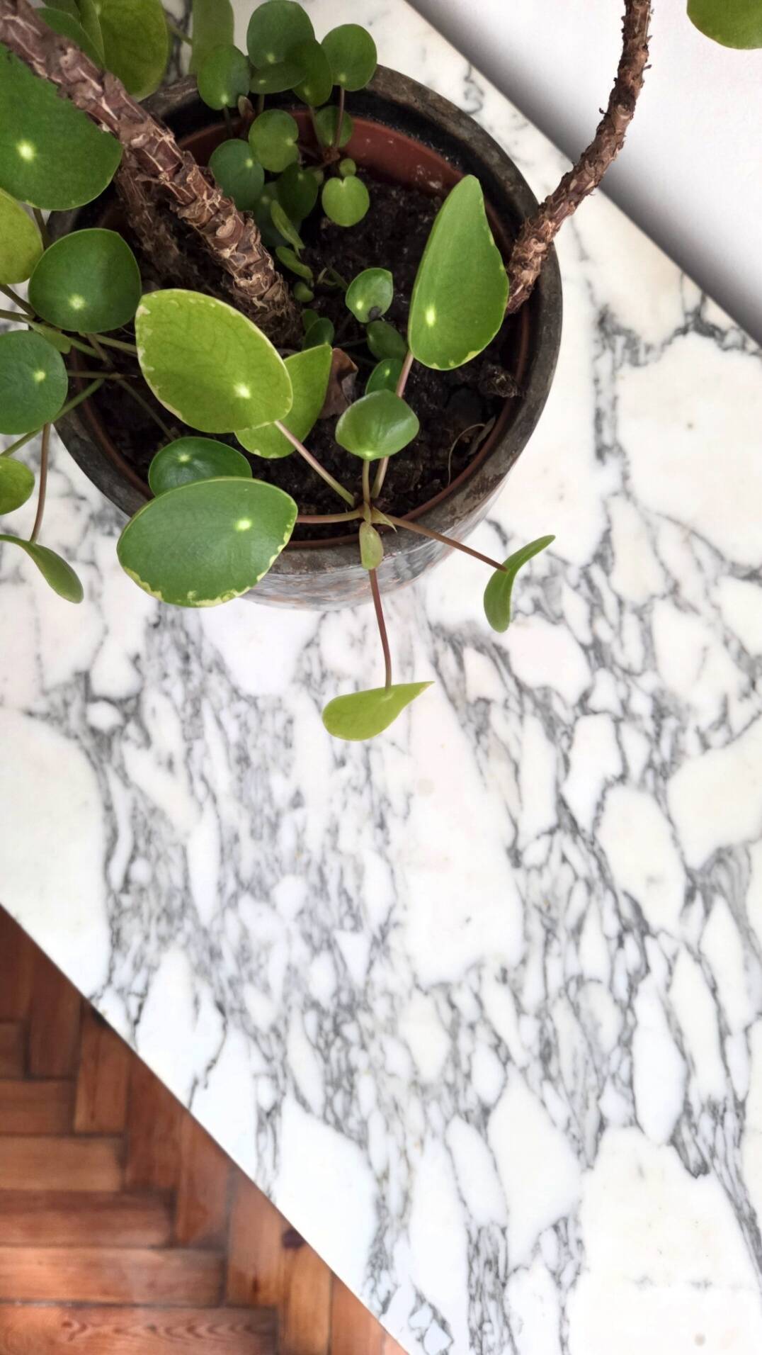 Art Deco marble buffet table