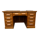 Minister desk