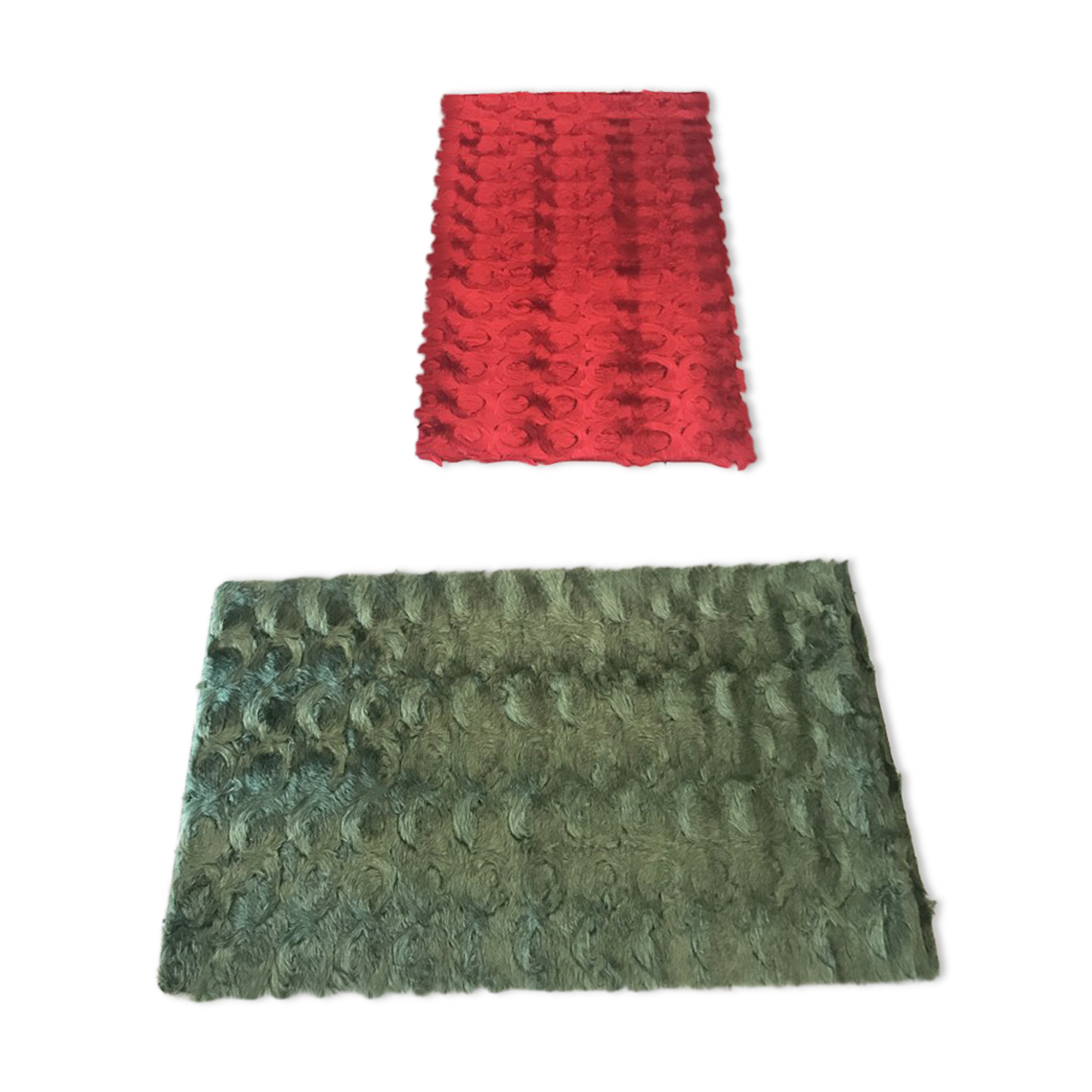 Rectangular Pelfran mouldy carpet