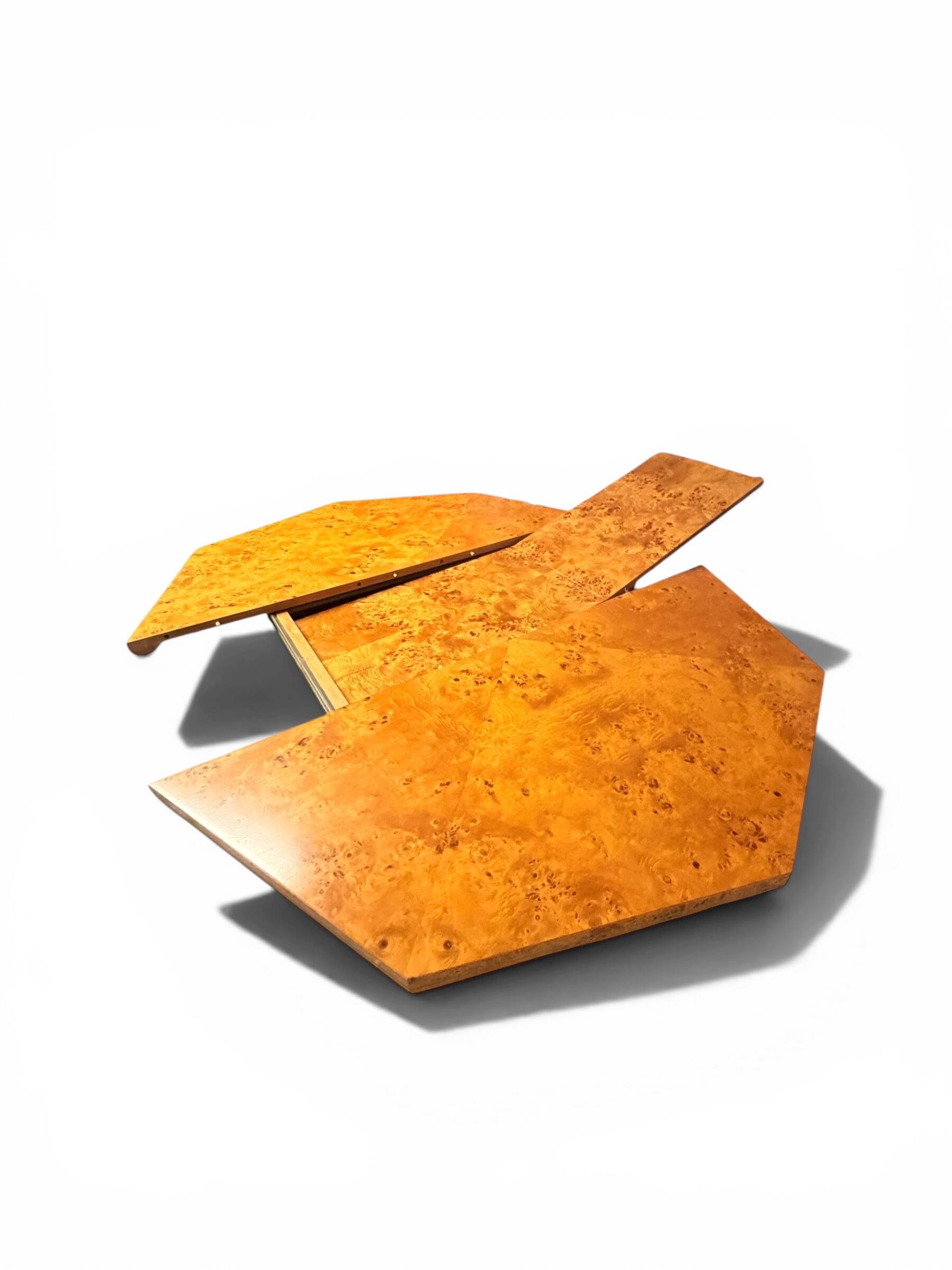 Octagonal extendable dining table Mario Sabot in burl (1970s)