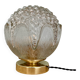 Lampe à poser globe vintage en verre moulé
