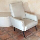 Armchair of the years vintage 50/60.en white leatherette