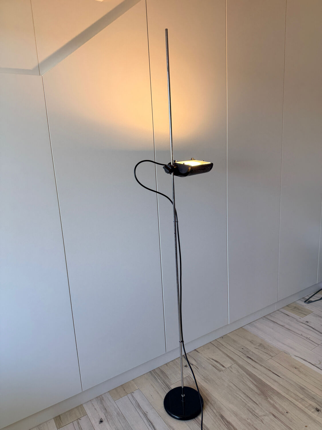 Colombo Floor Lamp – Joe Colombo for Oluce – vintage Italian design –