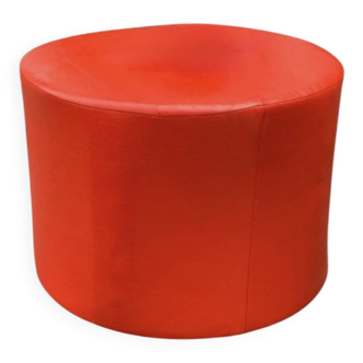 Grand pouf vintage en Skaï rouge – diamètre : 62 cm