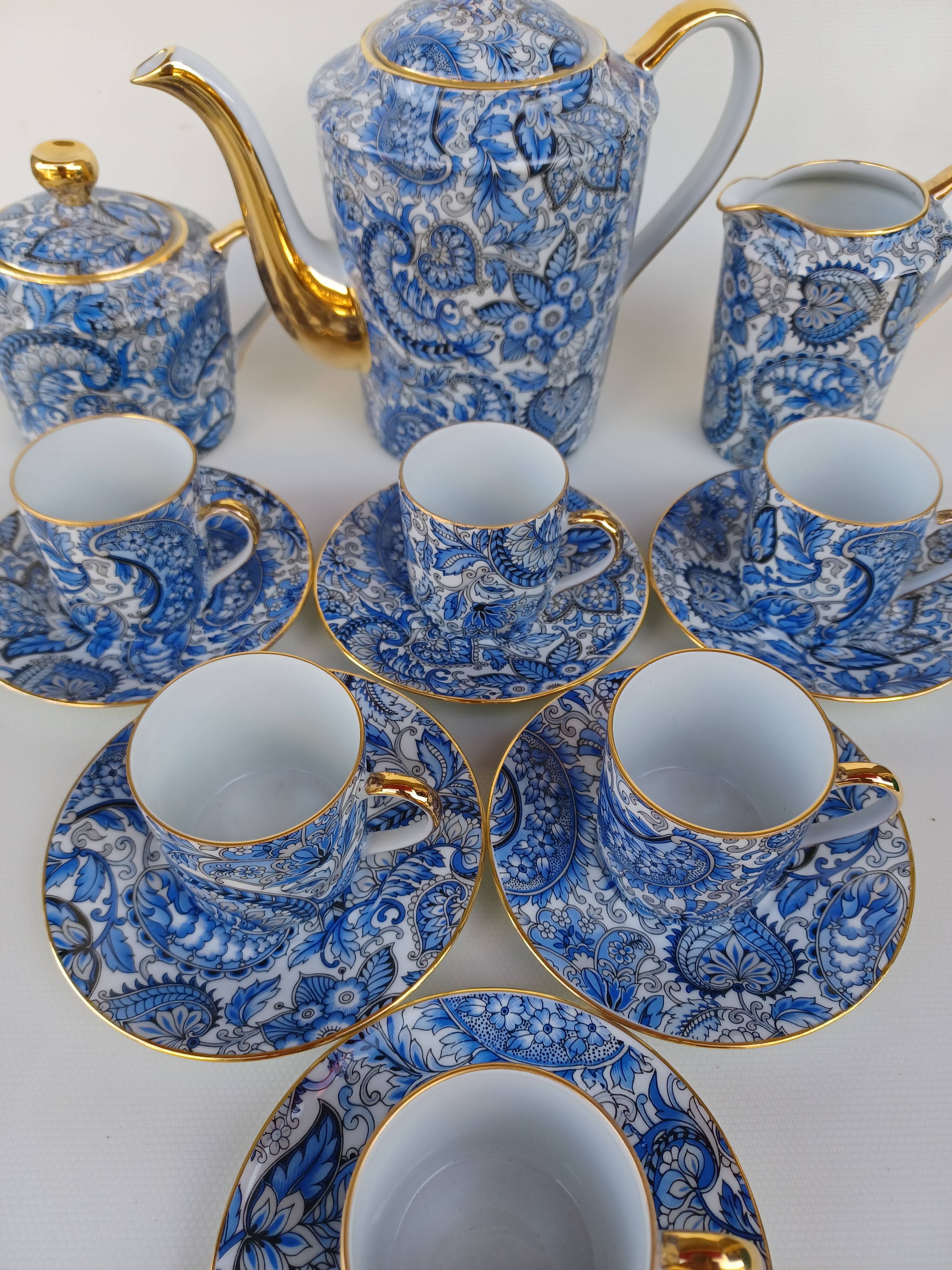 Coffee service in limoges porcelain, by lazeyras.