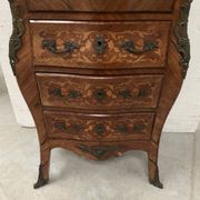 Louis XV style lady's secretary in light wood marquetry, 20th century.
