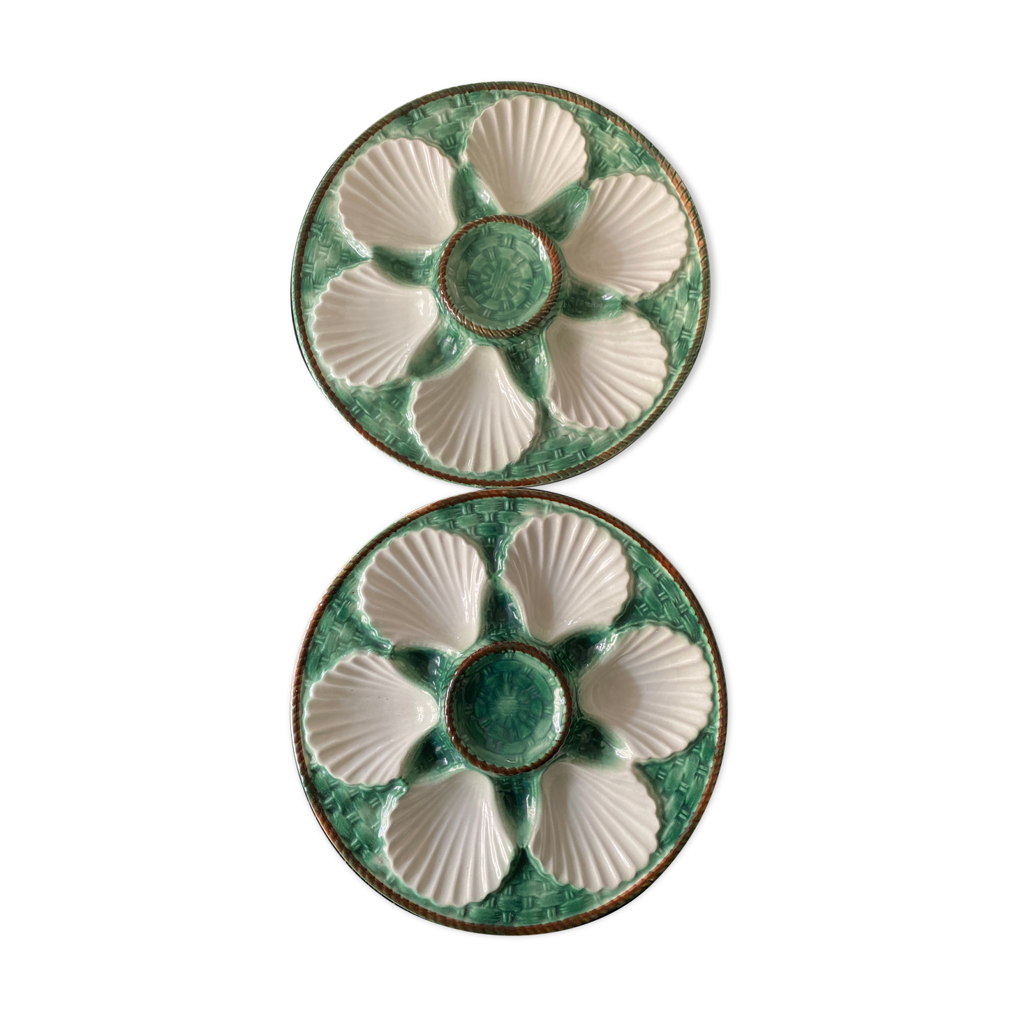 Oyster plates slurry