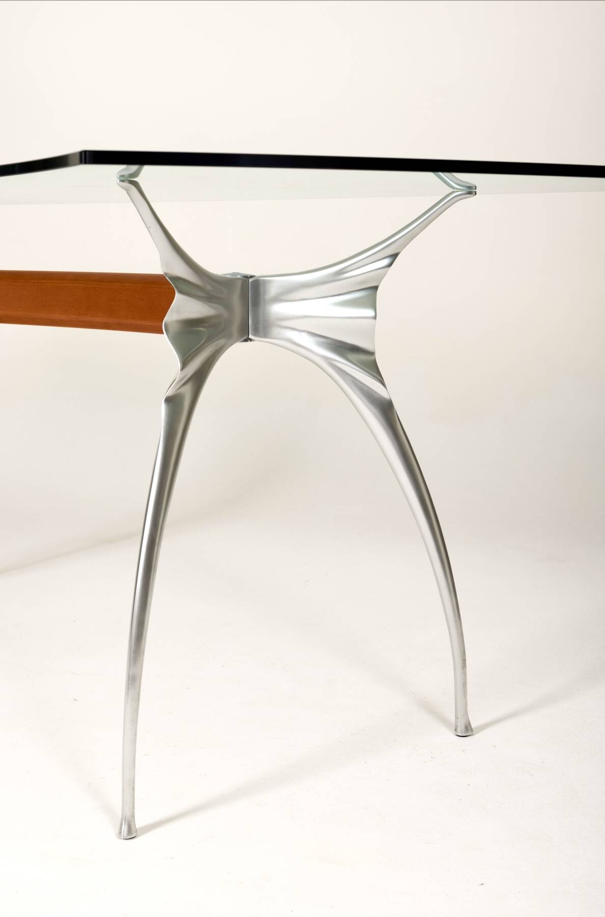 Bernard Dequet glass and aluminium desk for Protis, 1980s