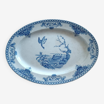 Oval dish in shades of blue in Gien earthenware