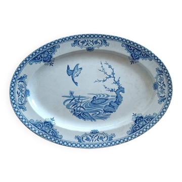 Oval dish in shades of blue in Gien earthenware