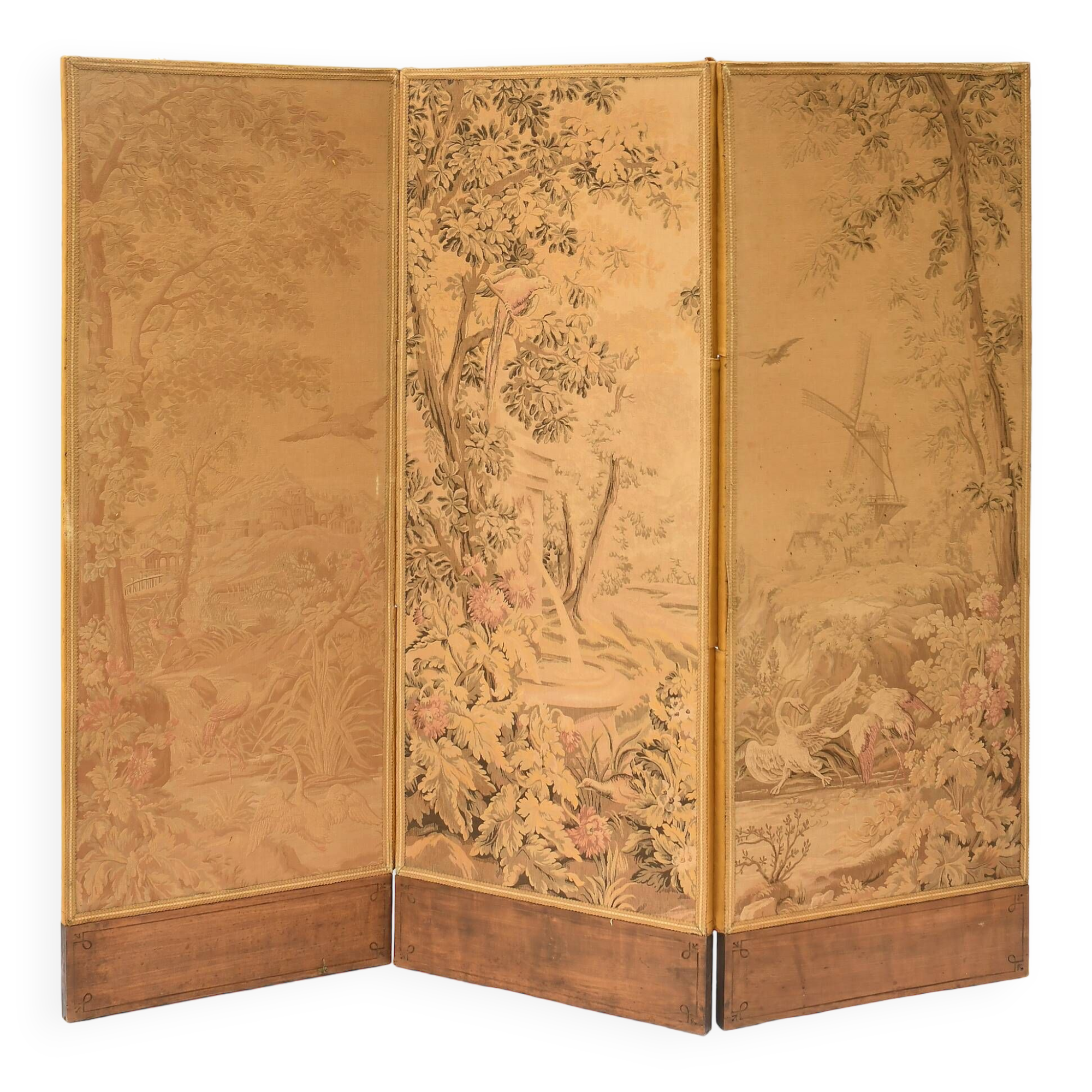 3-panel screen with tapestry decorated with landscape scenes