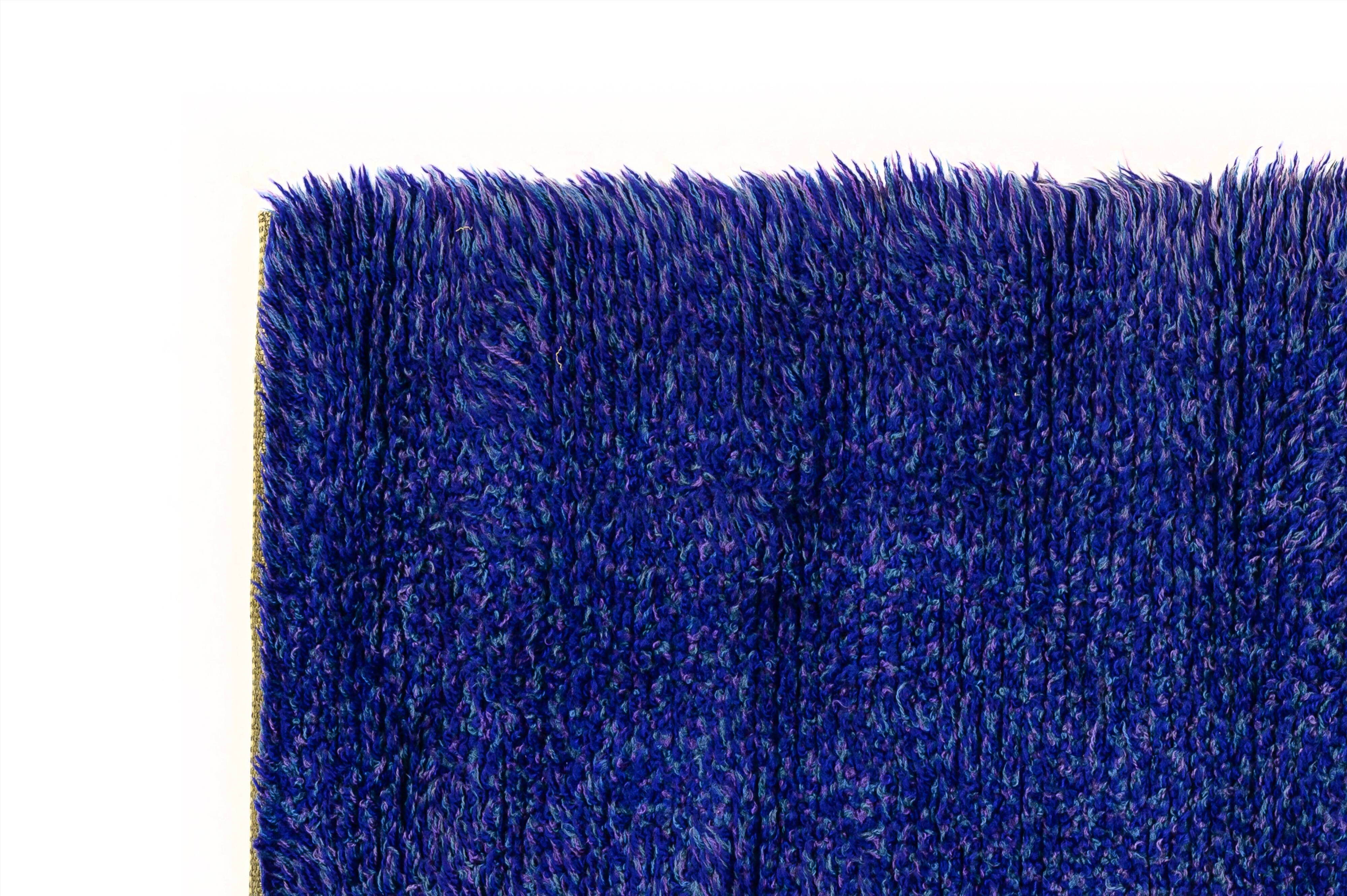 Scandinavian 20th century modern rya rug. 120 X 71 cm (47 X 28 in)