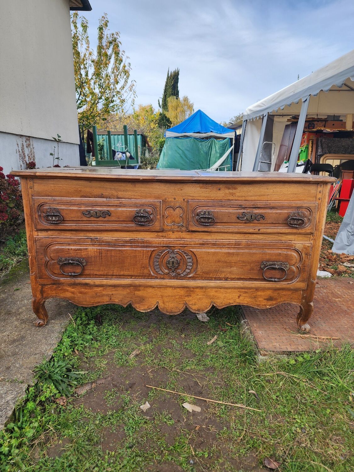 Louis XV style chest of drawers