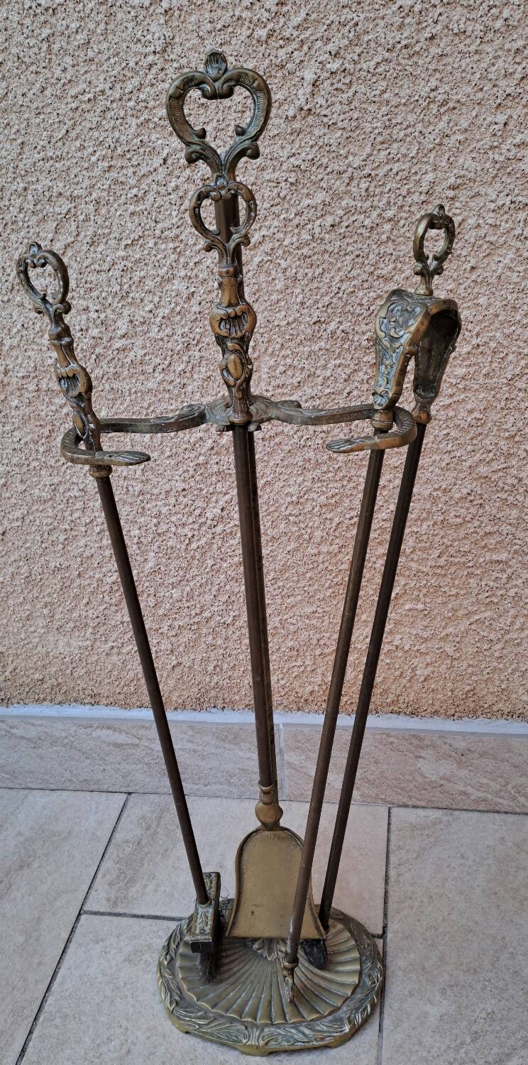 Bronze fireplace set