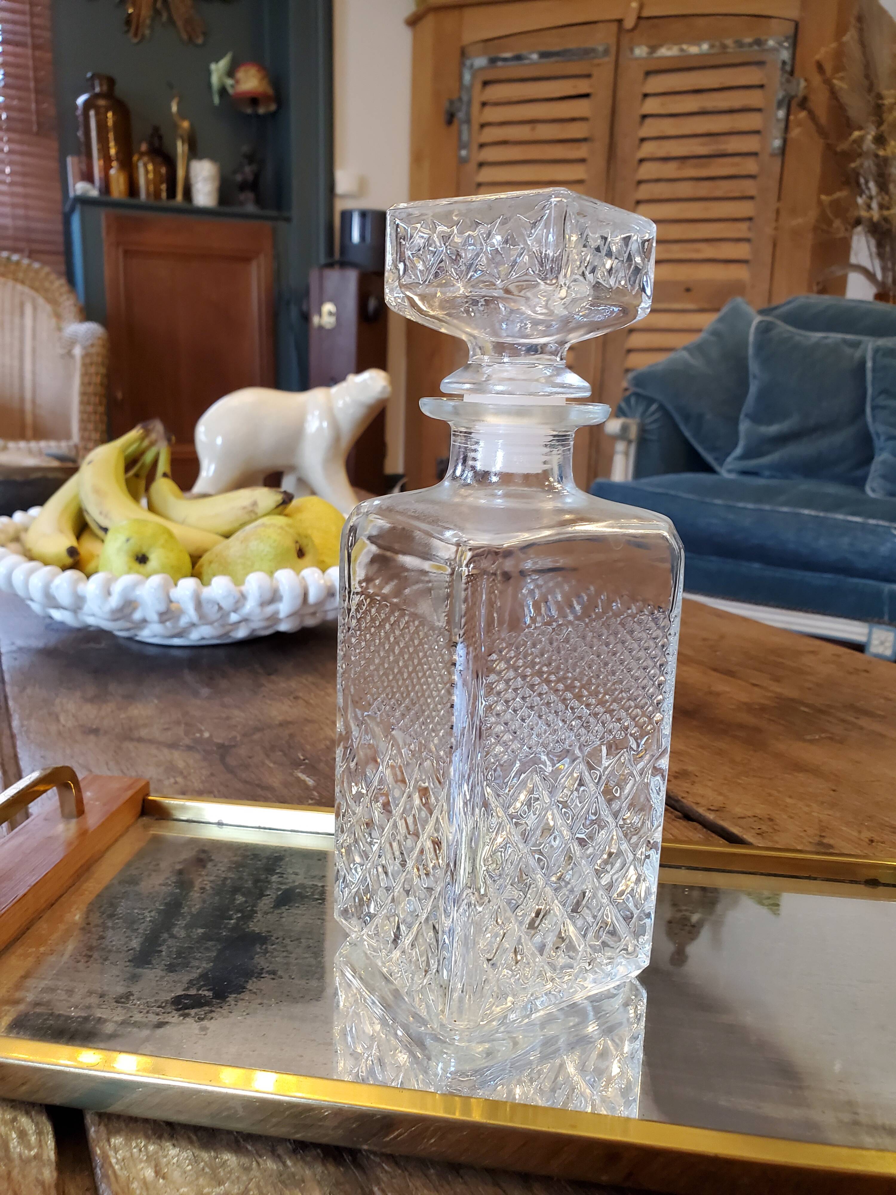 Carafe in chiseled glass 60's