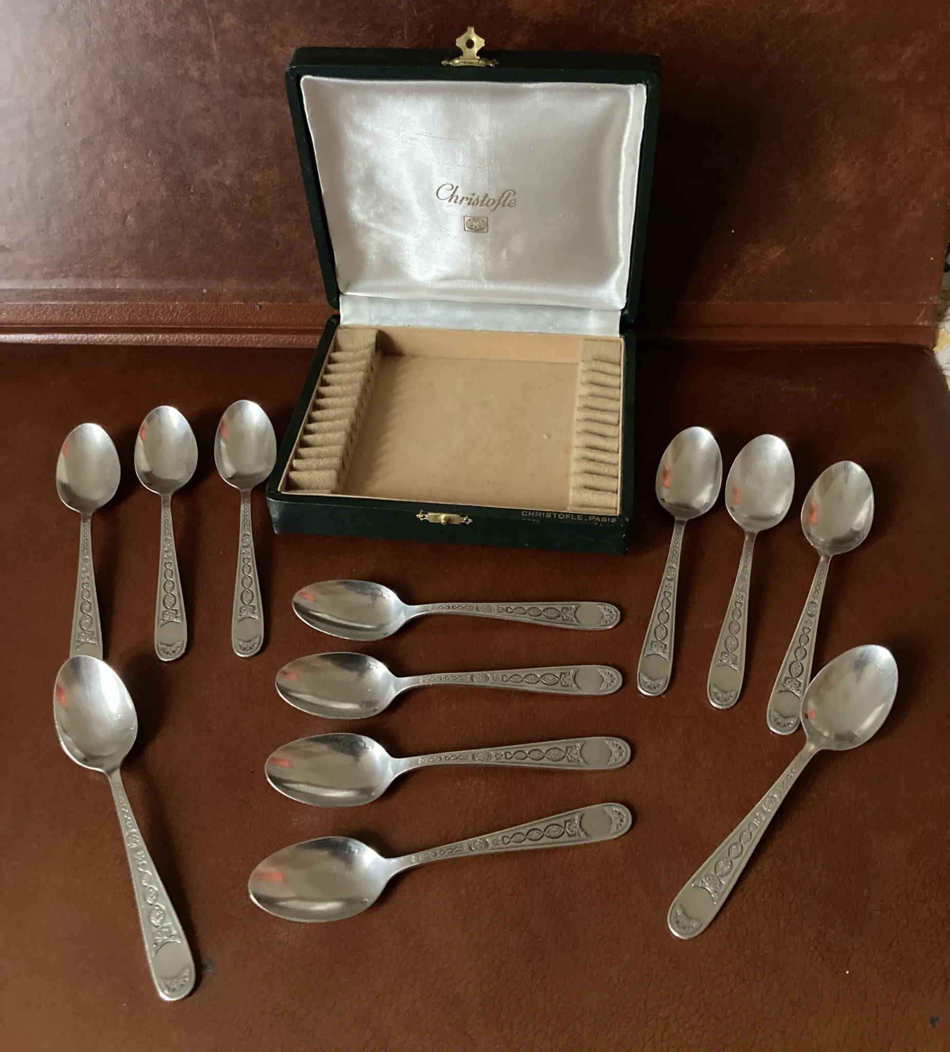 12 small spoons Villeroy Christofle in their case