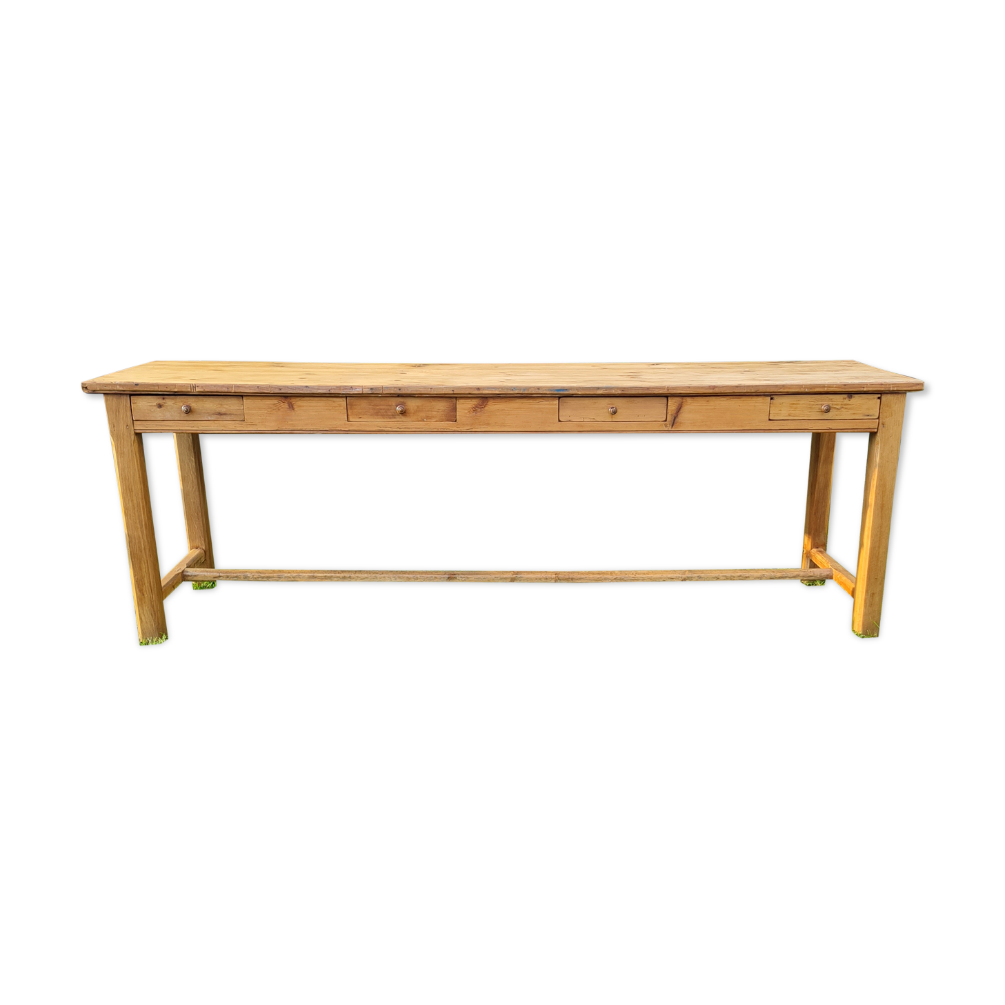 Farm table