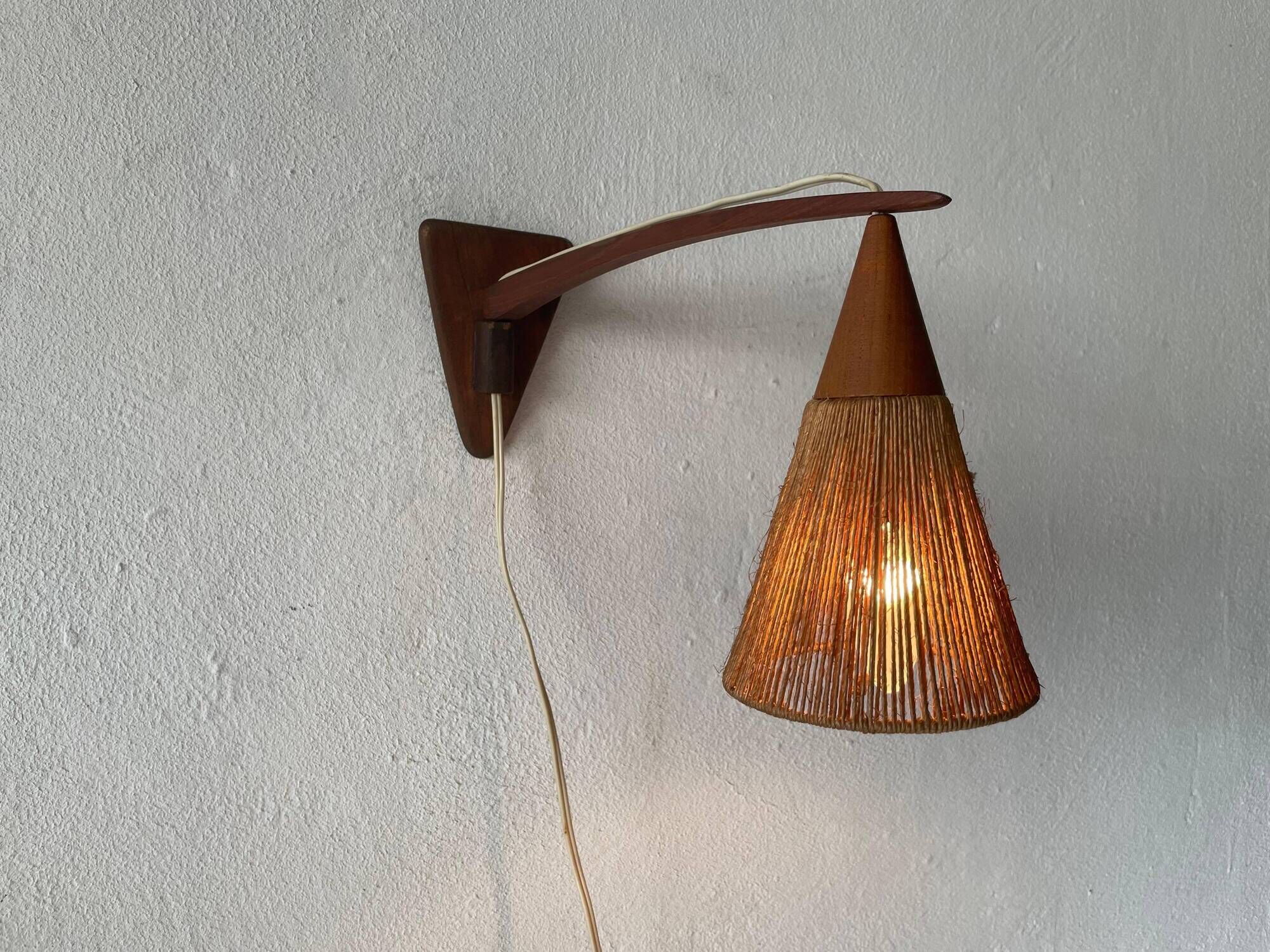 Teak wall lamp with natural ropes by Ib Fabiansen for Fog & Mørup, 1960s, Denmark.