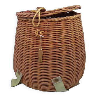 Old fishing basket entirely woven from rattan pith.