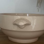 Ancienne soupière en faïence rose poudré Digoin