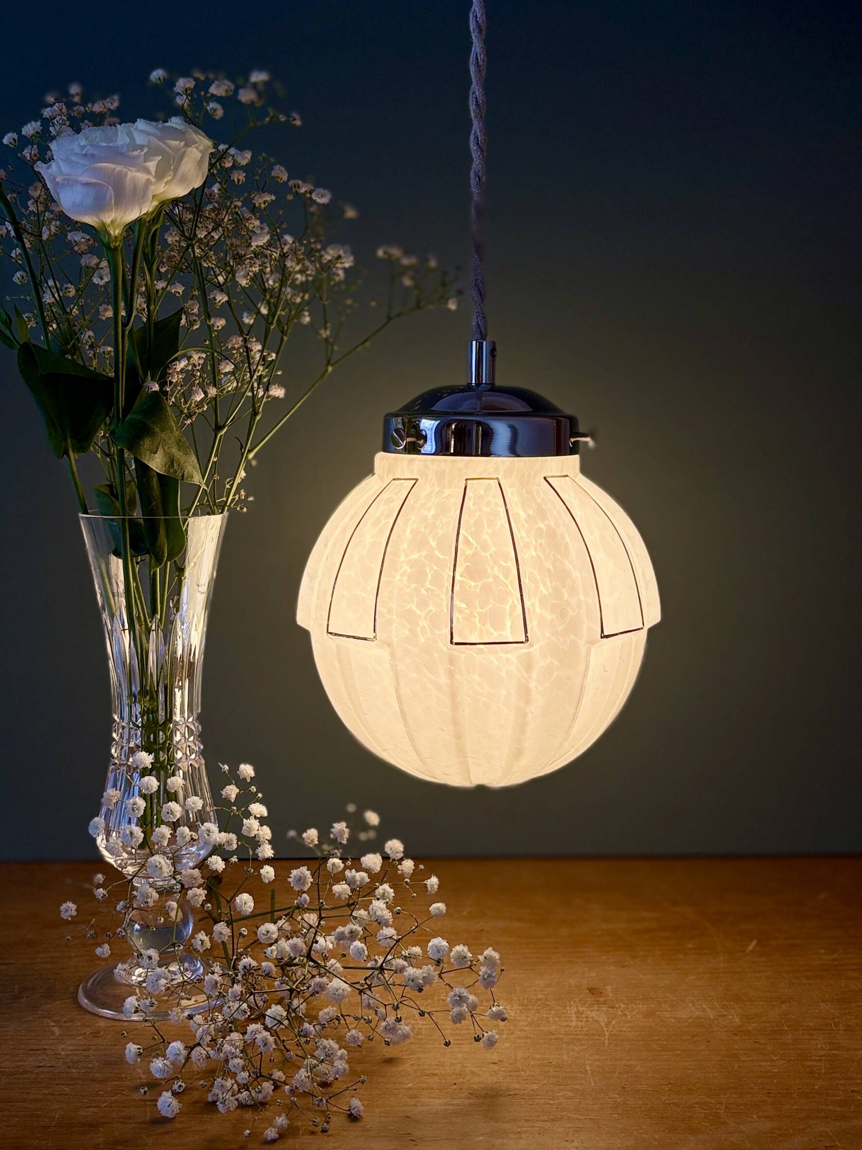Vintage art deco globe pendant light in white and silver Clichy glass
