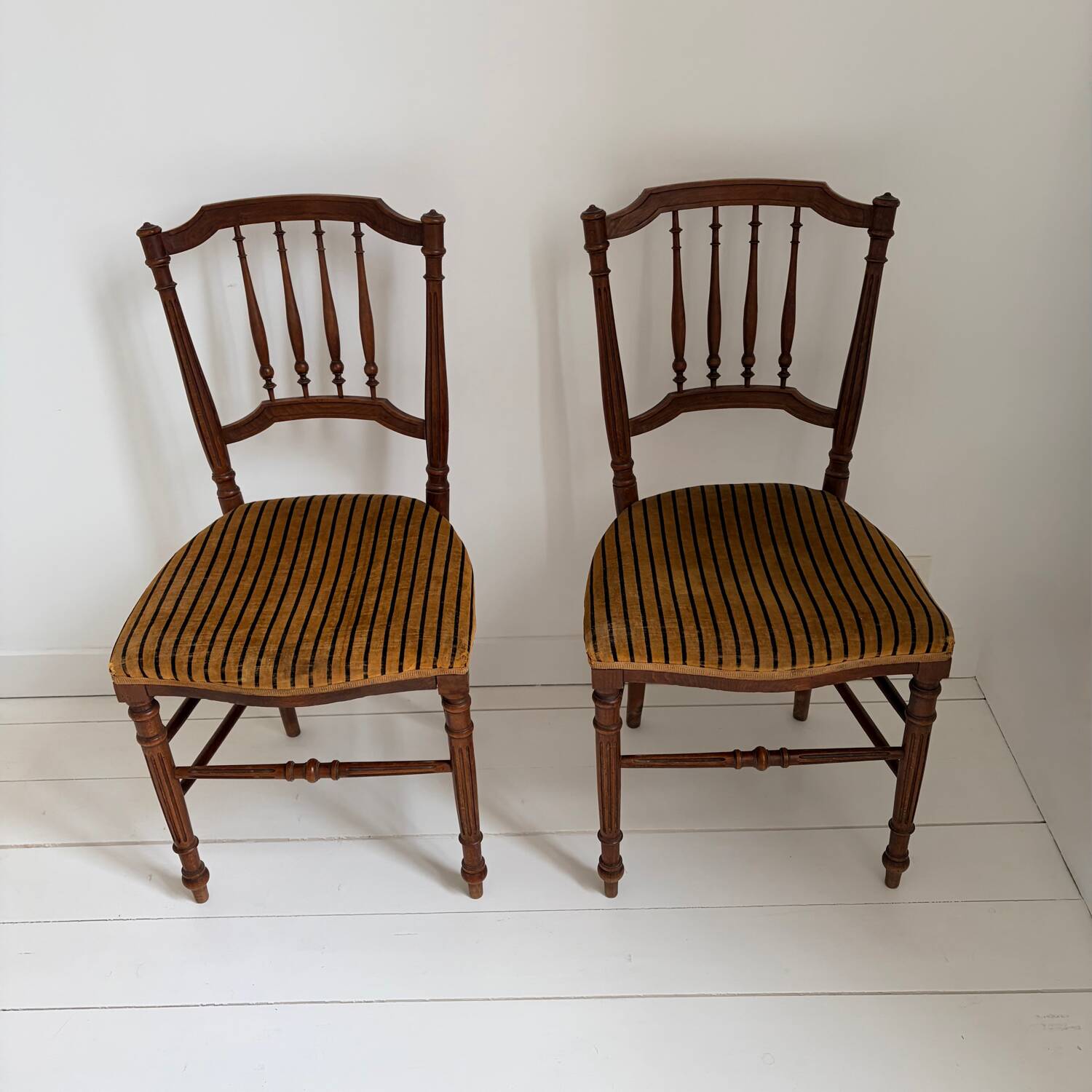 Pair of lovely Napoleon III / Louis XVI chairs - Striped velvet