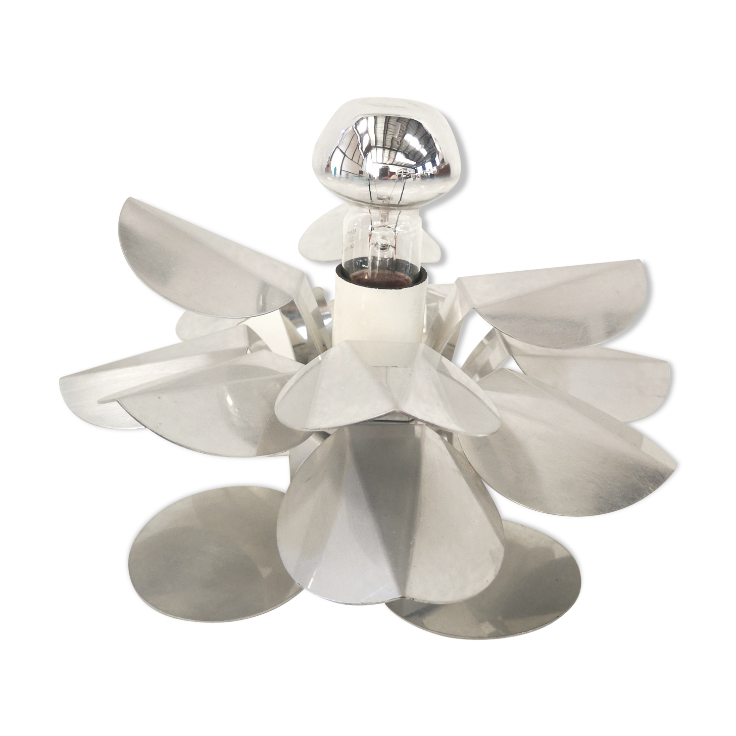 Vintage chromed flower lamp