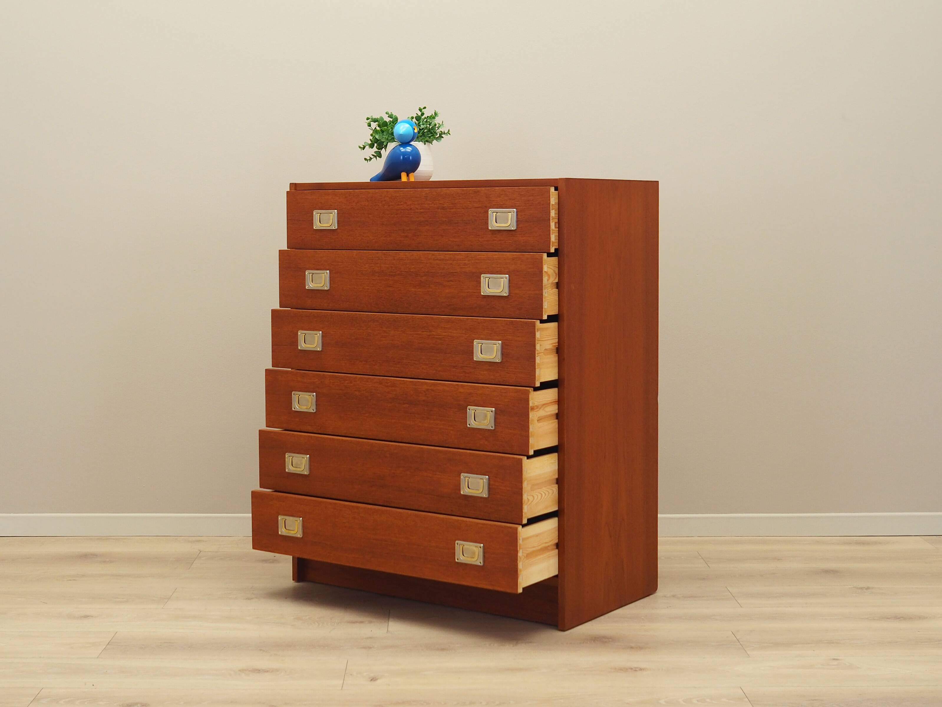 Commode en teck, design danois, années 1960, production : Danemark