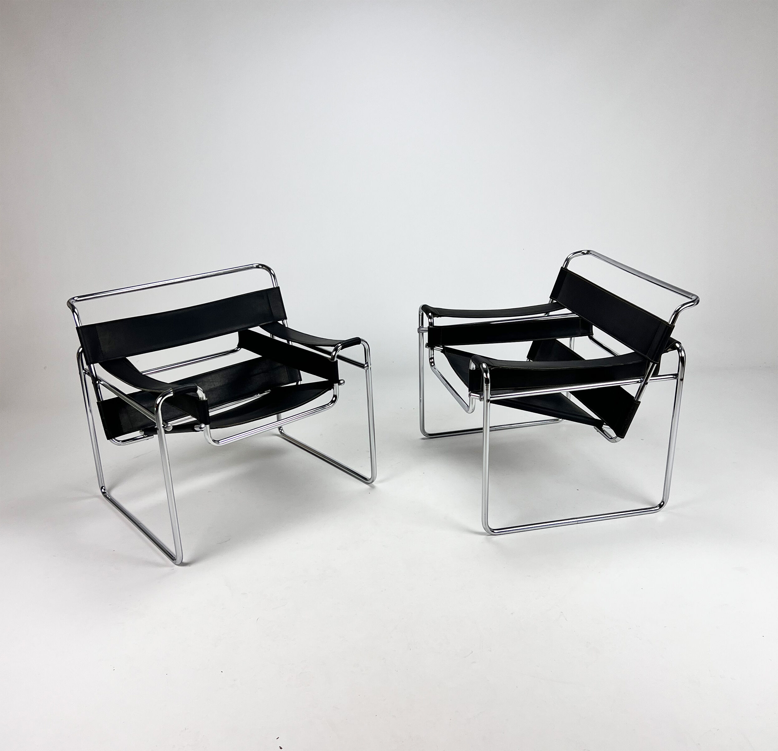 Set of 2 Wassily B3 Chairs by Marcel Breuer, 1980s