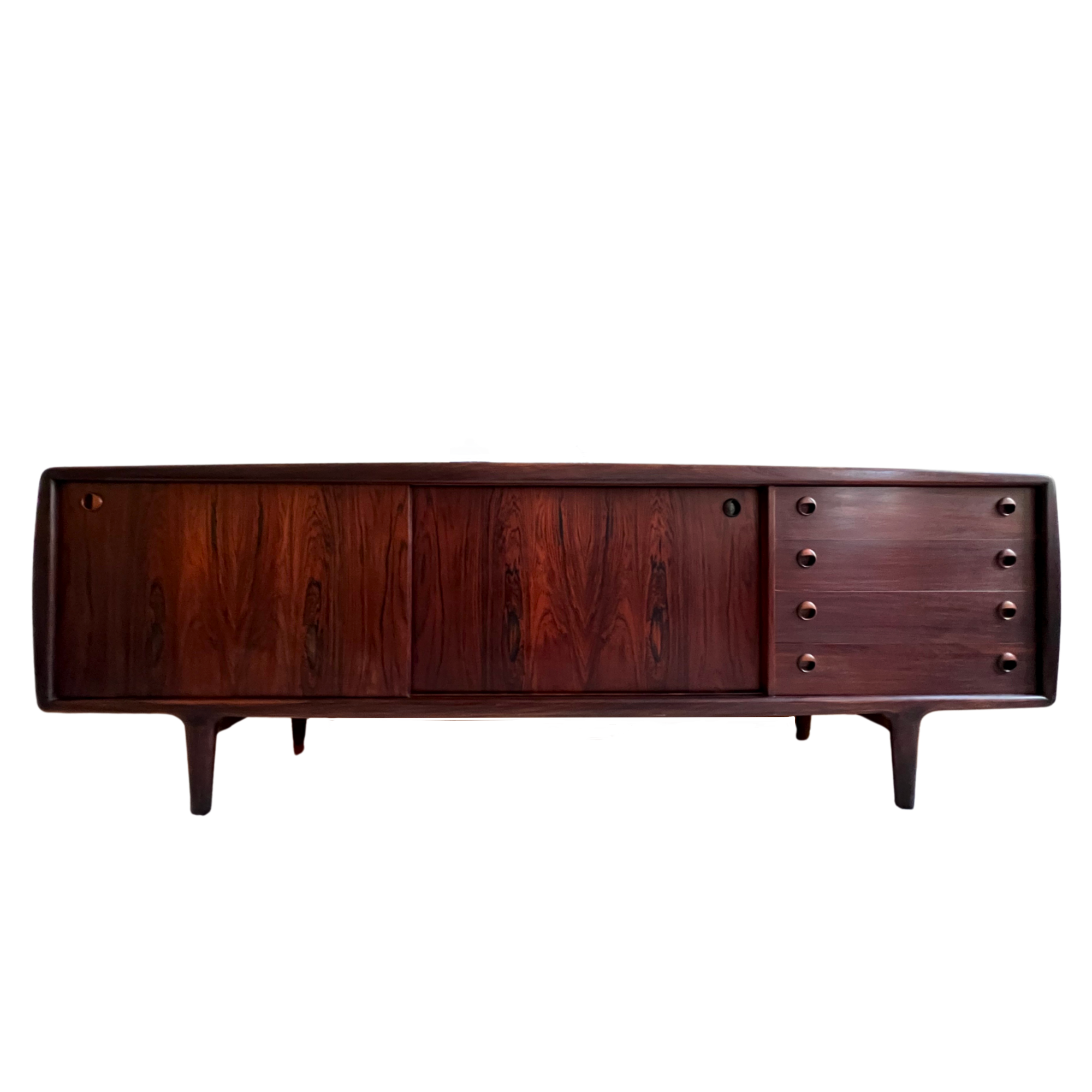 Scandinavian row by H.P.HANSEN for IMHA in rosewood 1960
