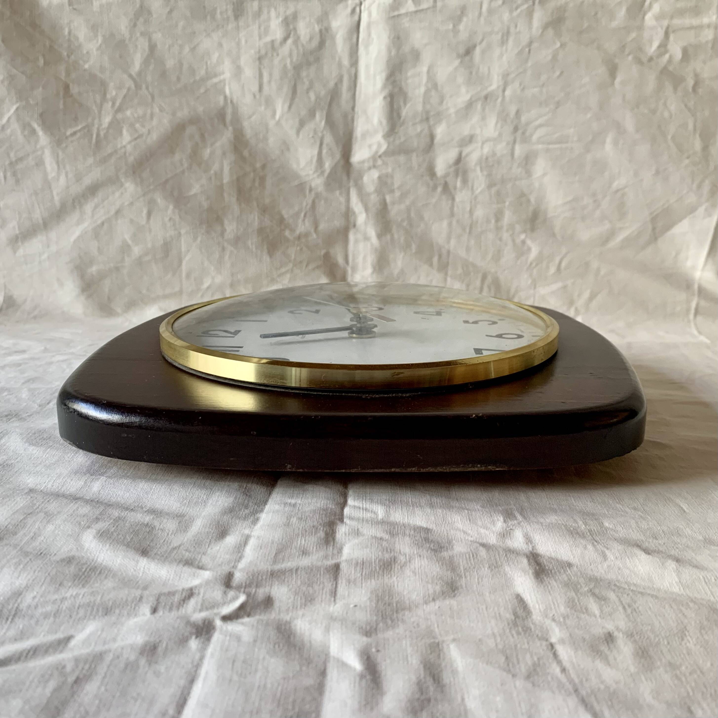 Jaz Electronic vintage wooden wall clock