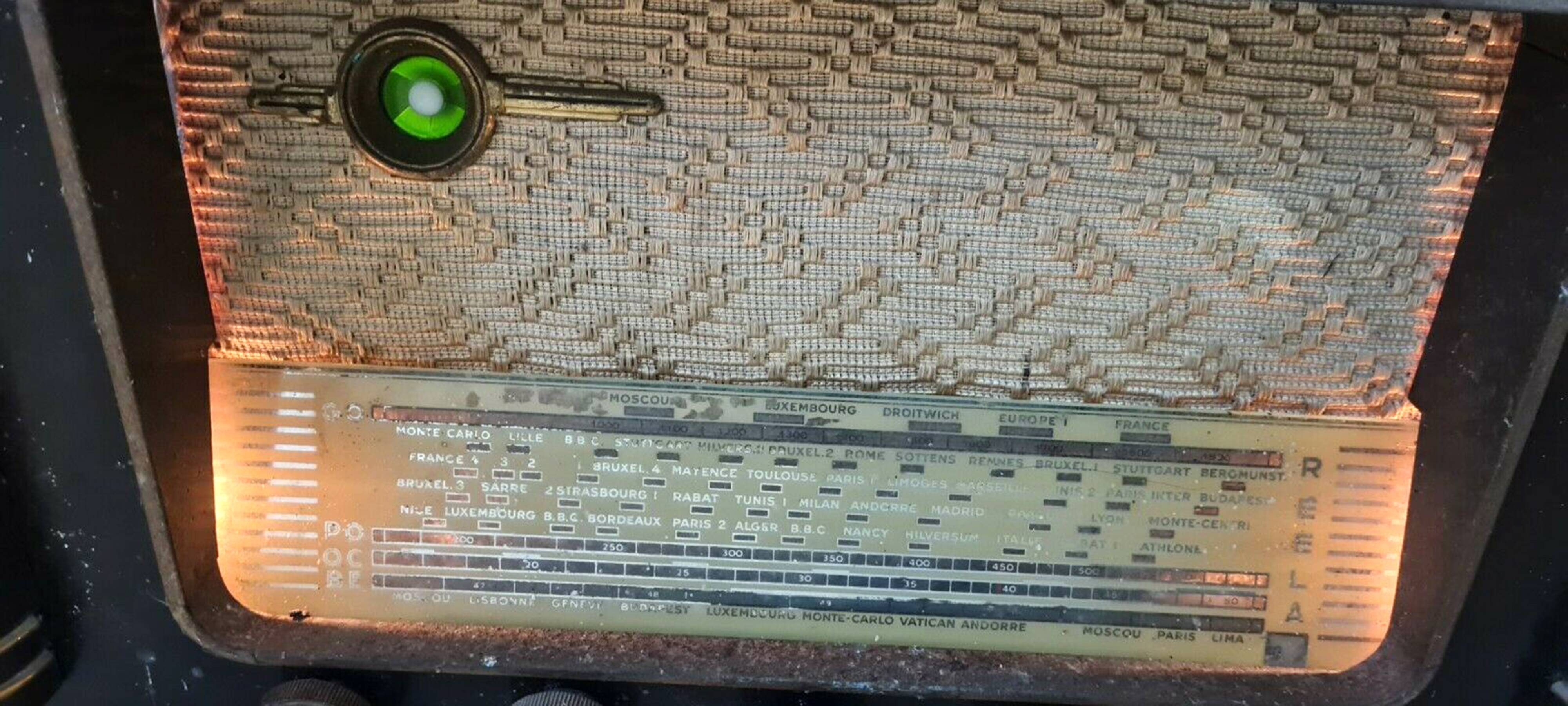 Reala Radio Prestige 56 vintage lamp station