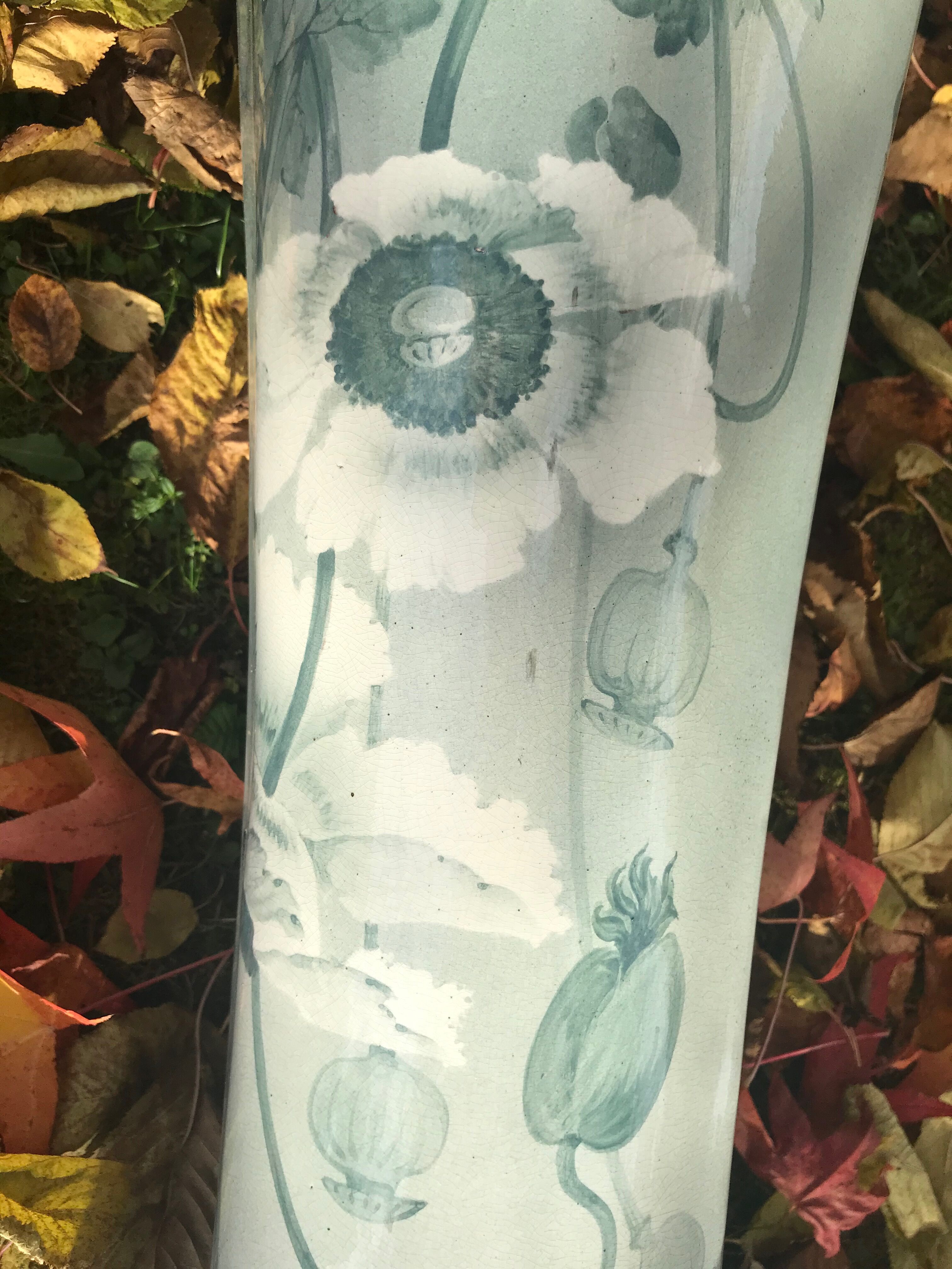 Ancient art deco earthenware column