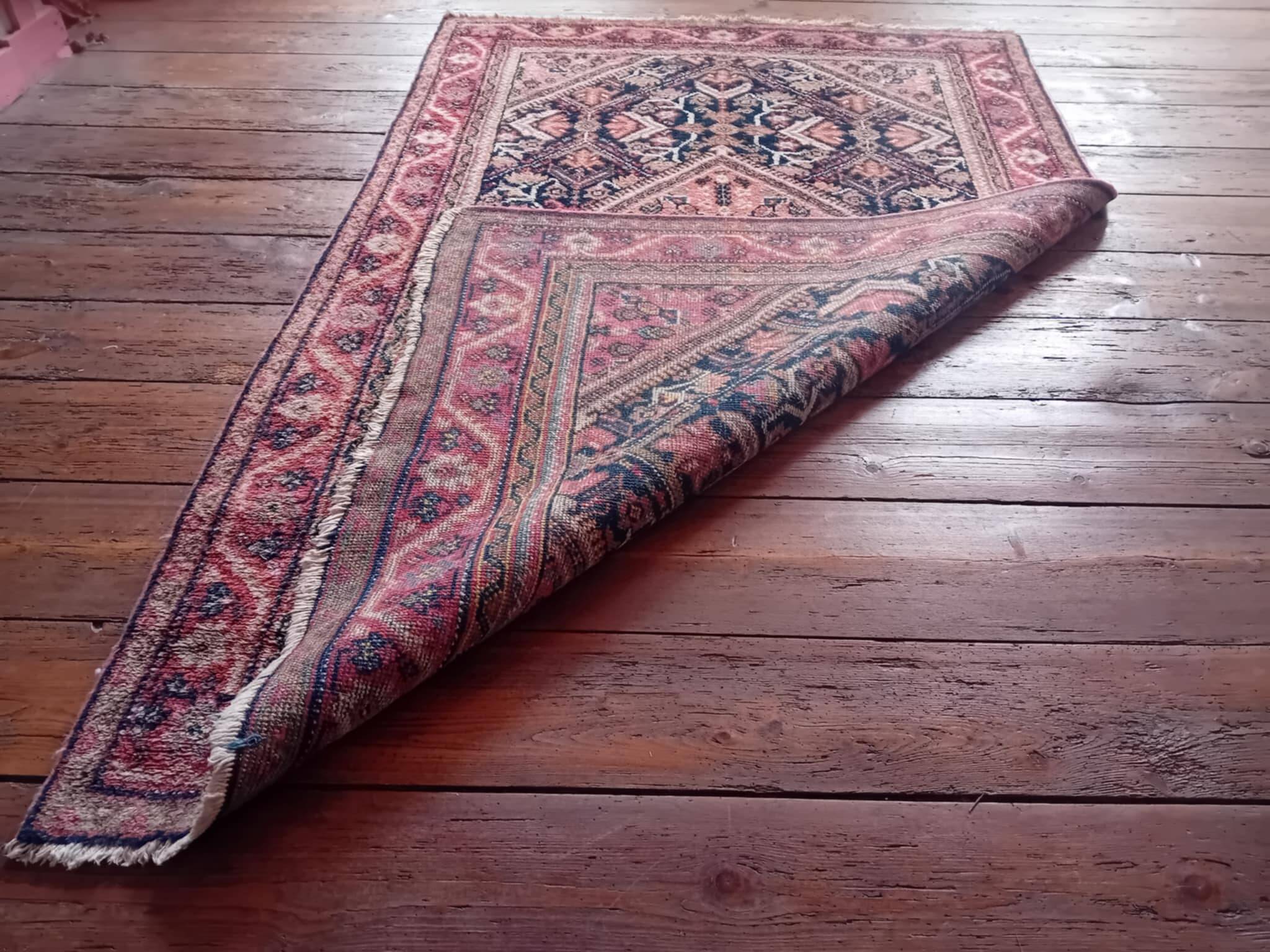 Handmade Hamadan rug 202x130cm