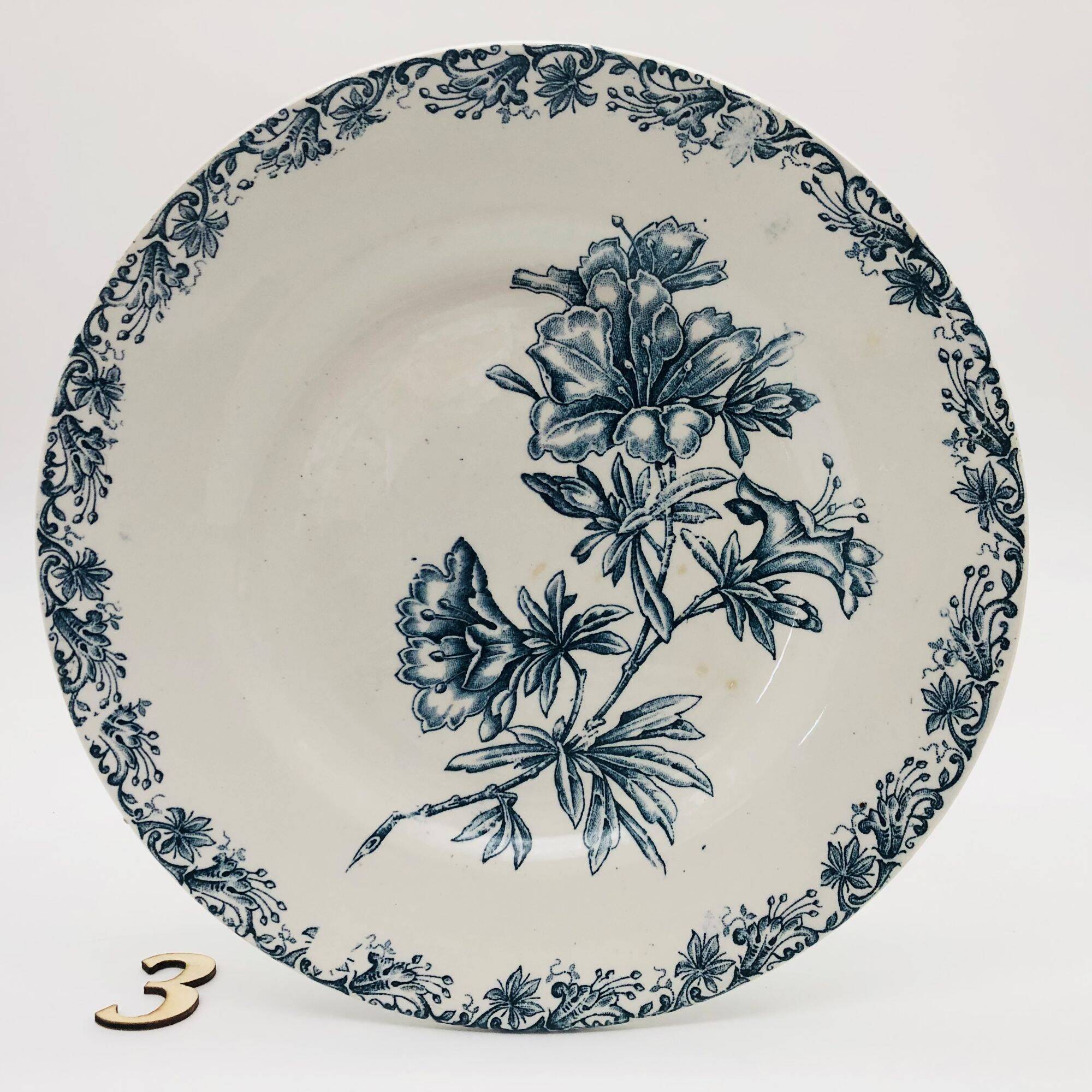 6 “St-Amant- Grands Établissements Céramique” dinner plates