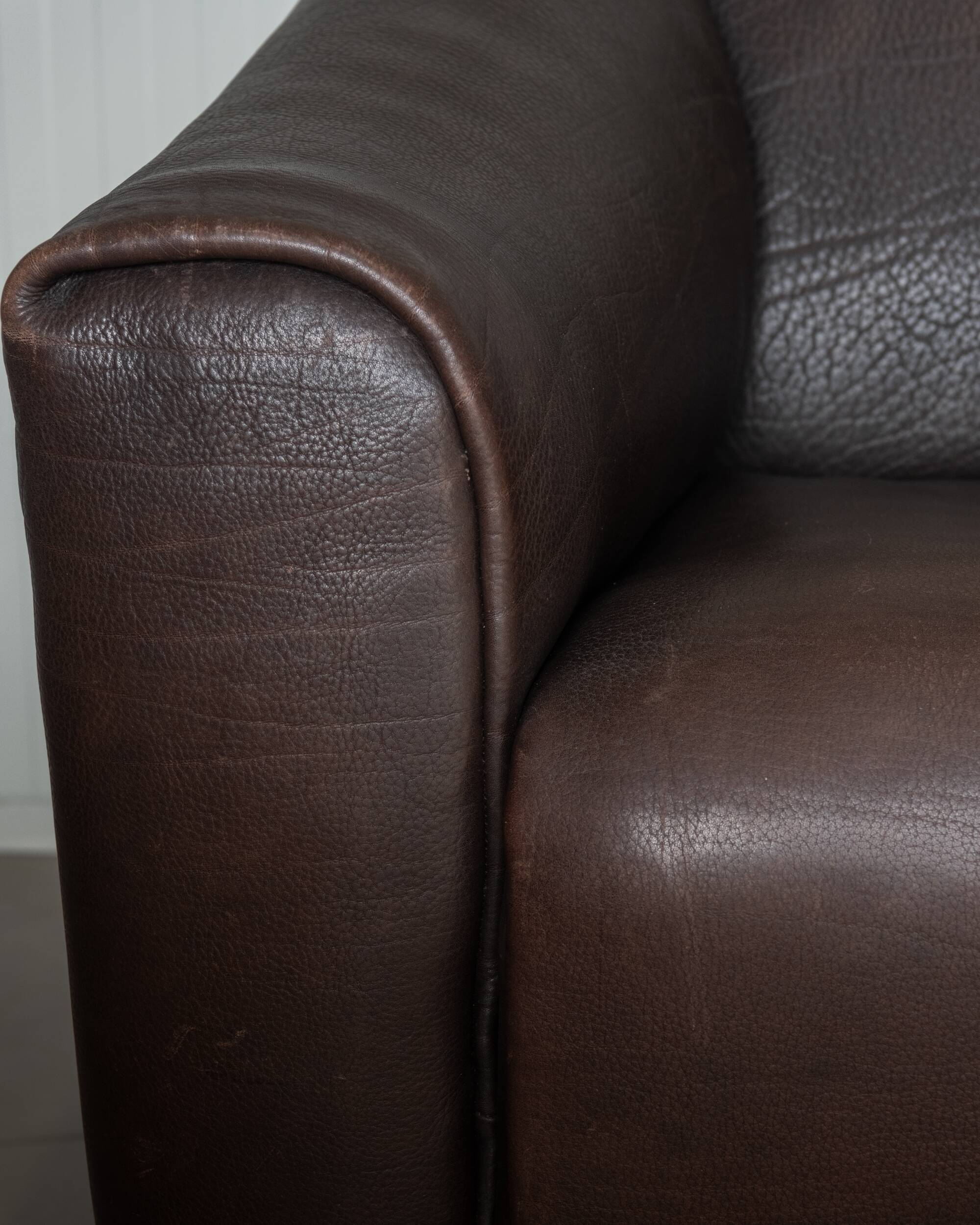 Vintage DS-47 Two-Seater Sofa by De Sede, Neck Leather Extendable Seat 1970