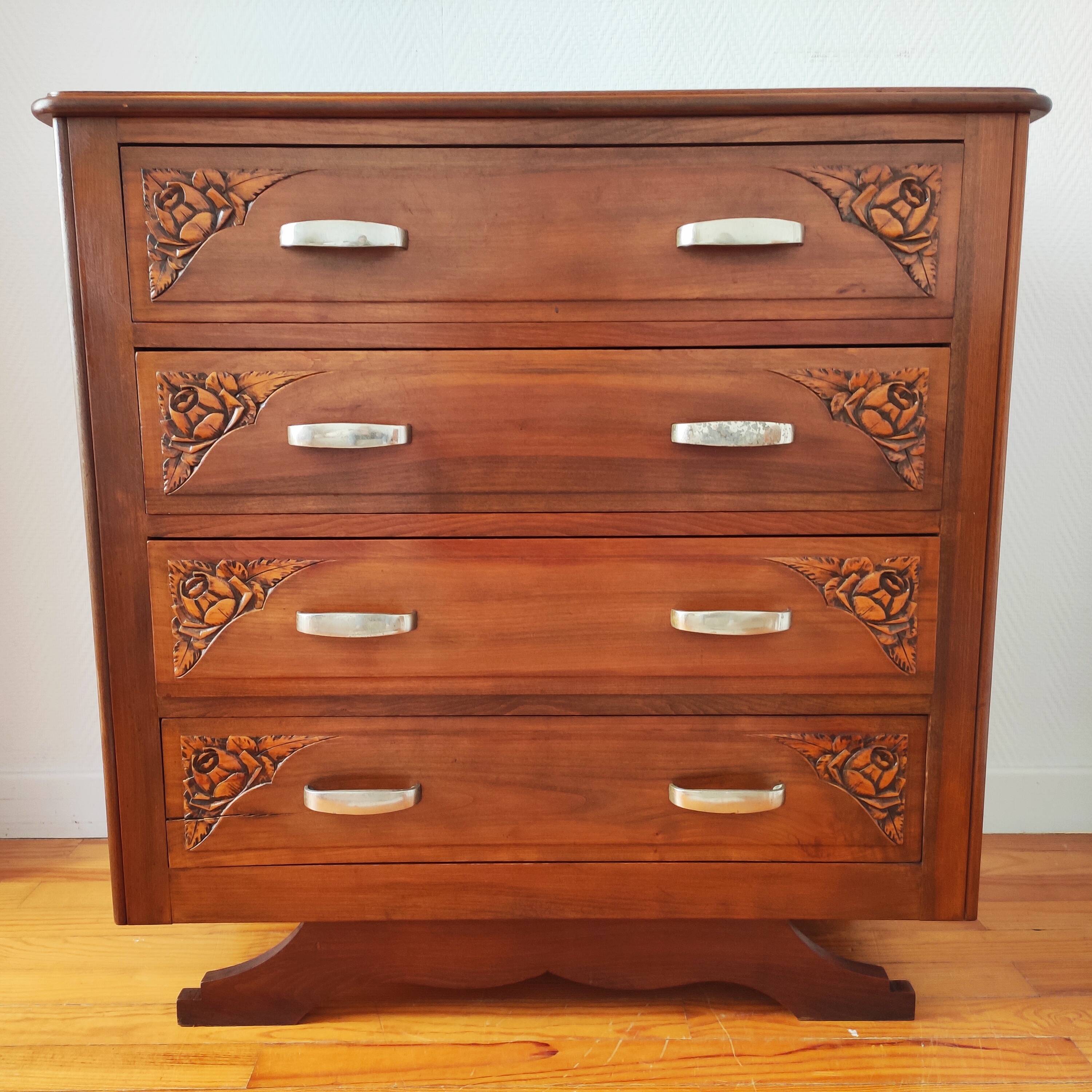 Art Deco chest of drawers in solid walnut