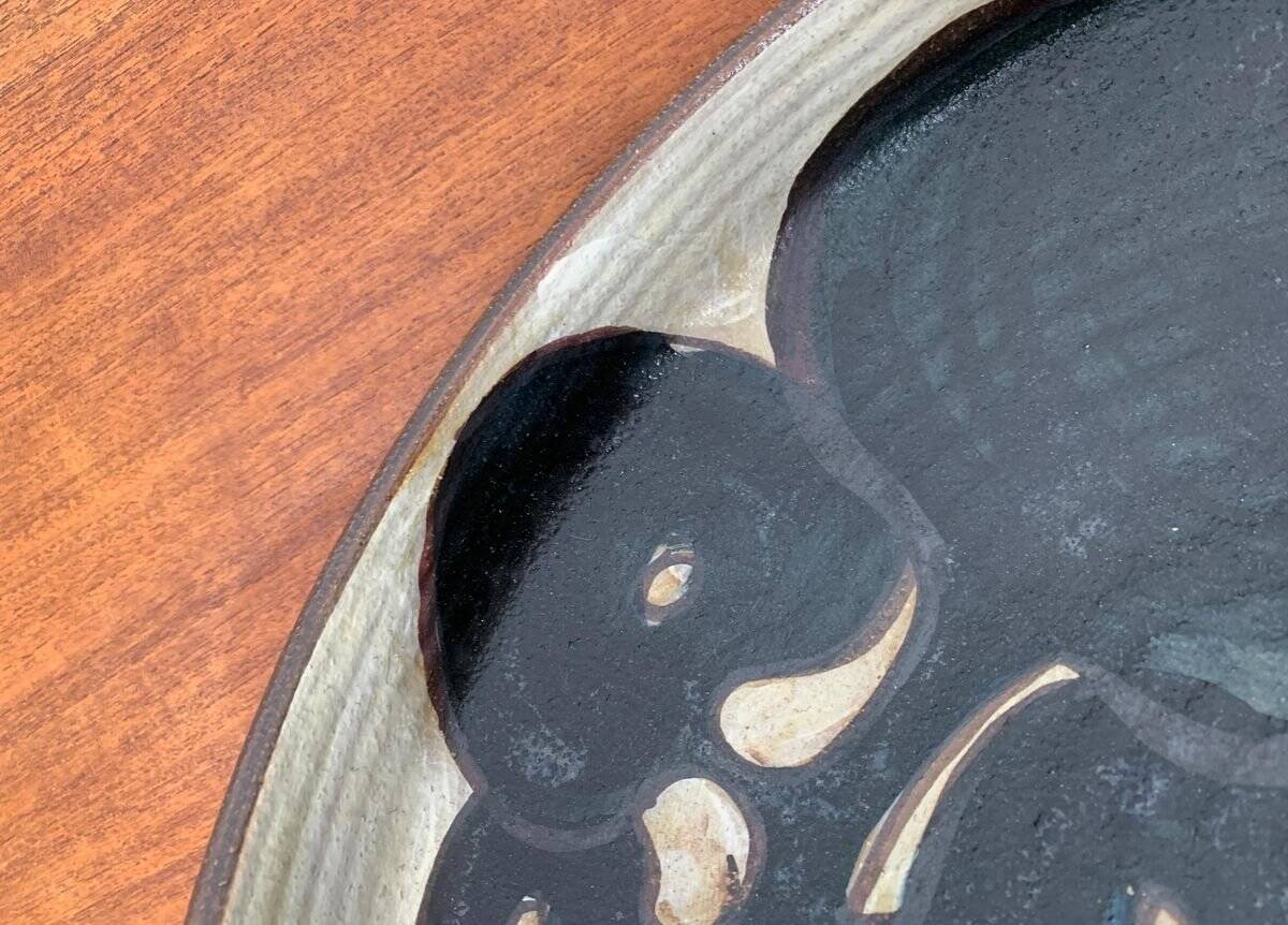 Wall plate / bowl in vintage Danish porcelain by Noomi Backhausen for Søholm