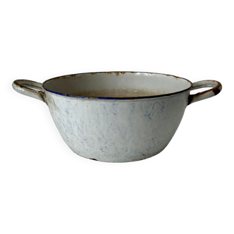 Old enamelled pot