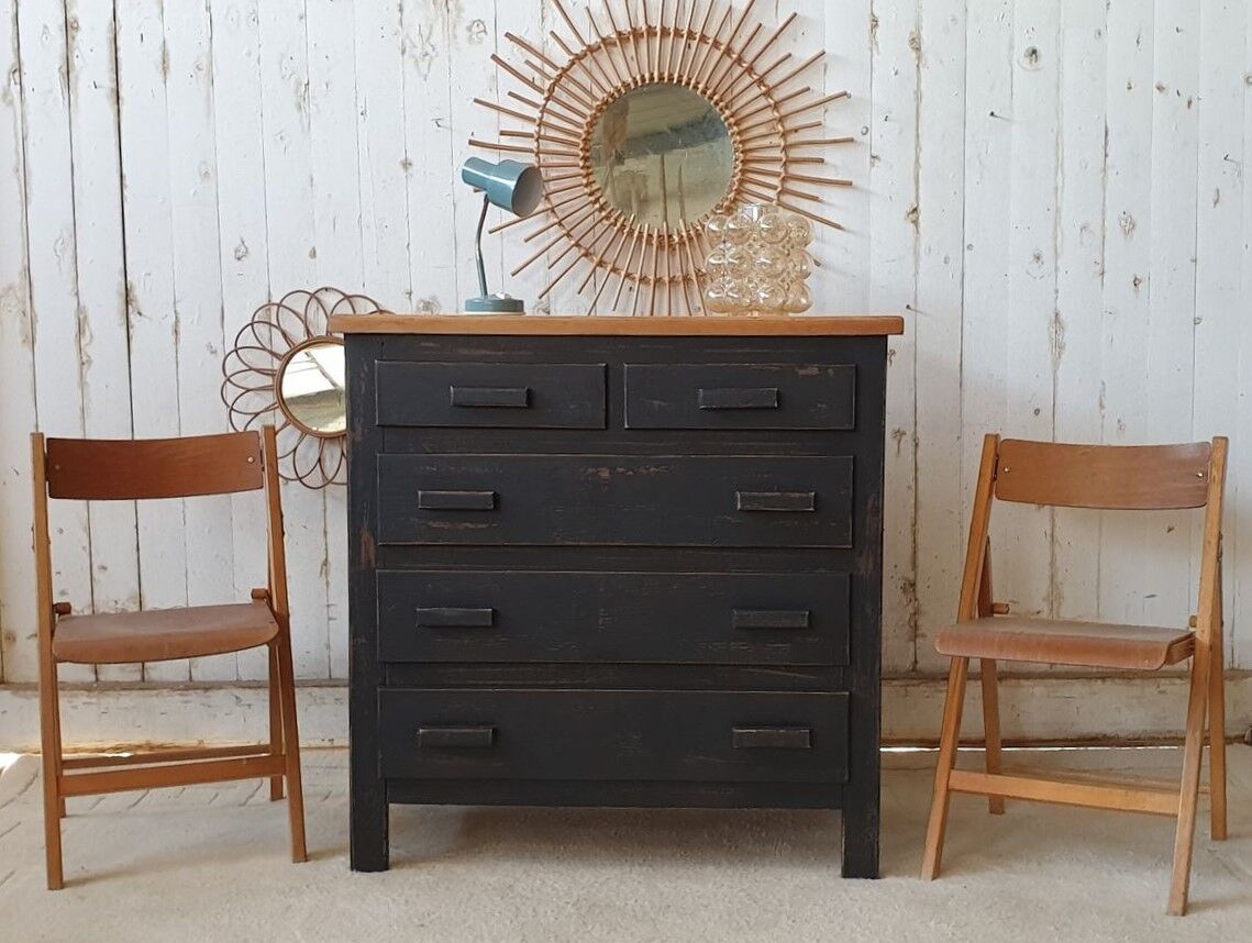 Commode vintage