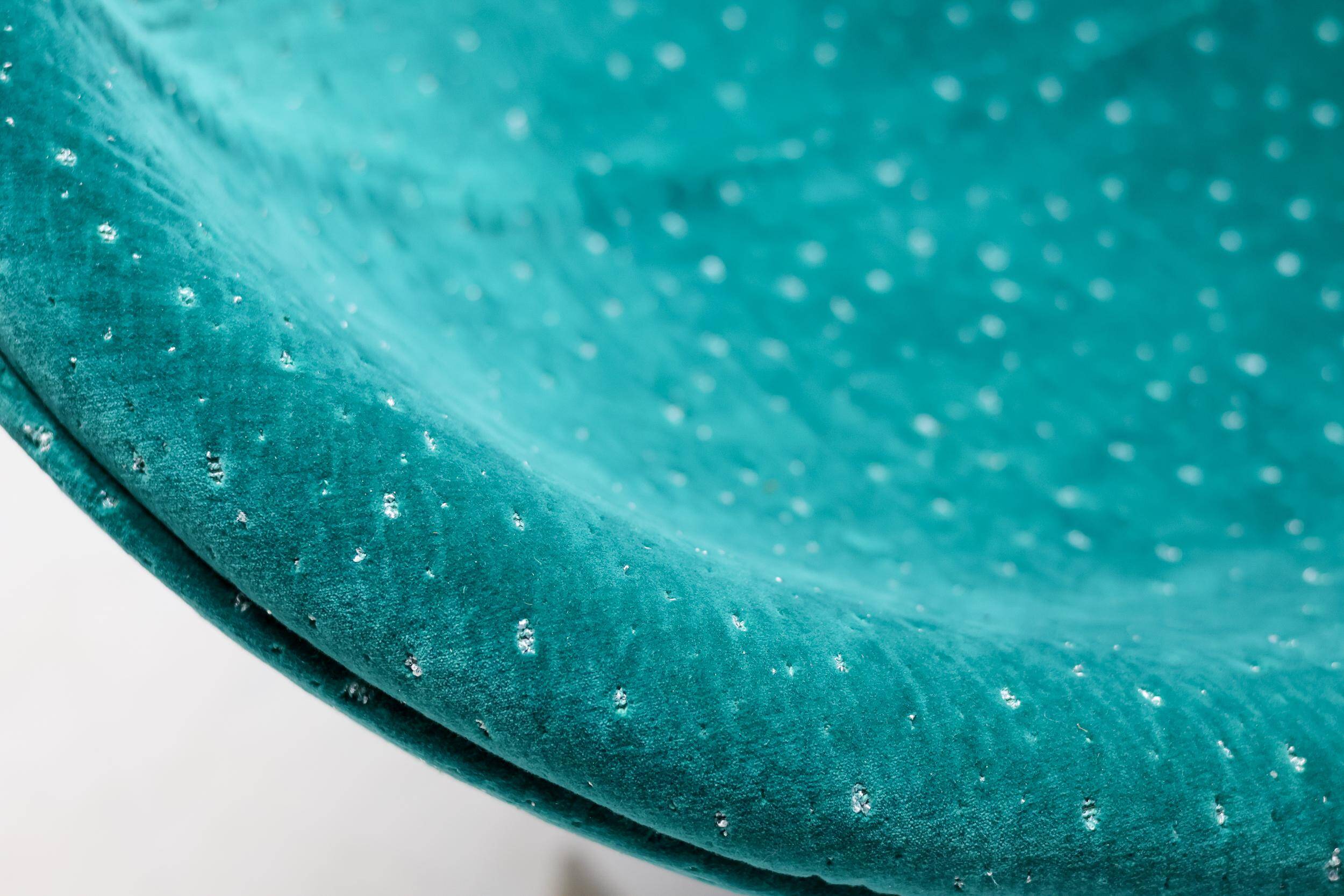 Unique chairs Tramontana Jade and Ember Velvet Verner Panton C1