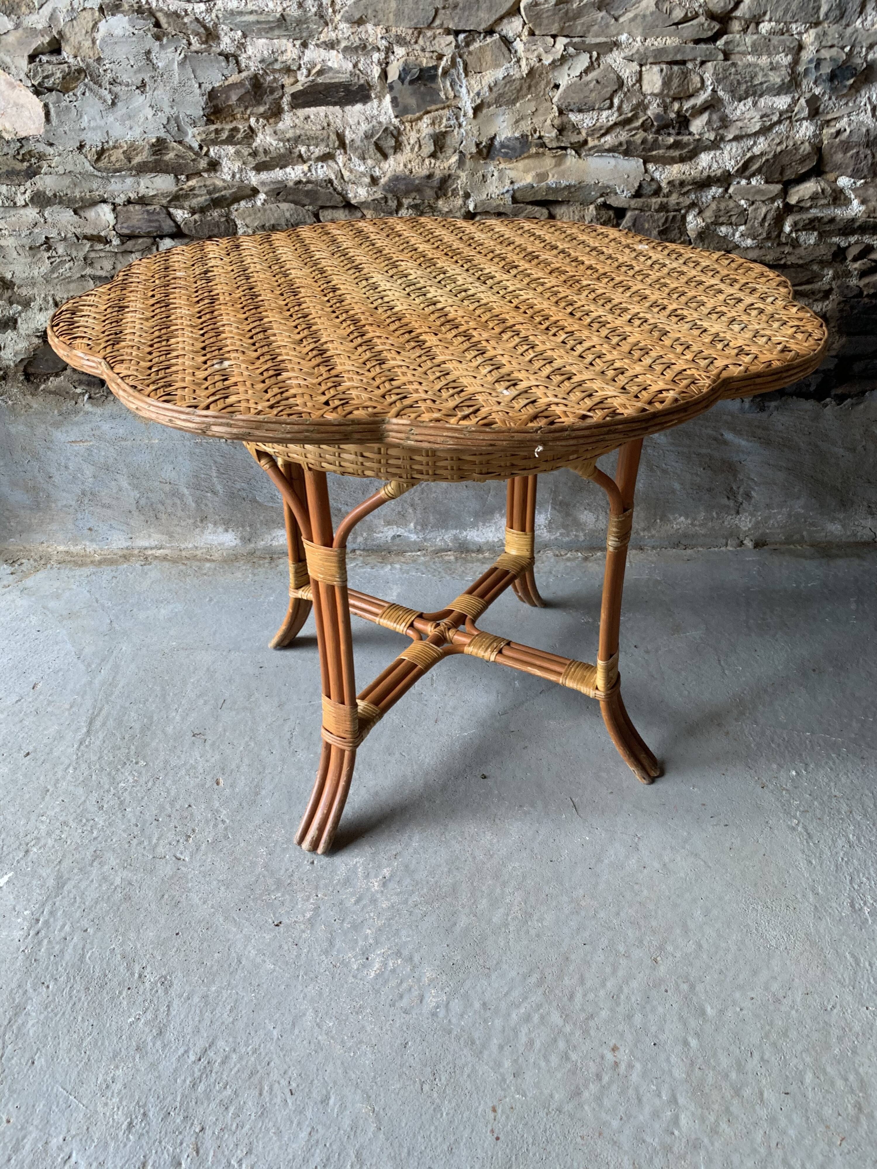 Rattan dining room: 1 table + 4 chairs