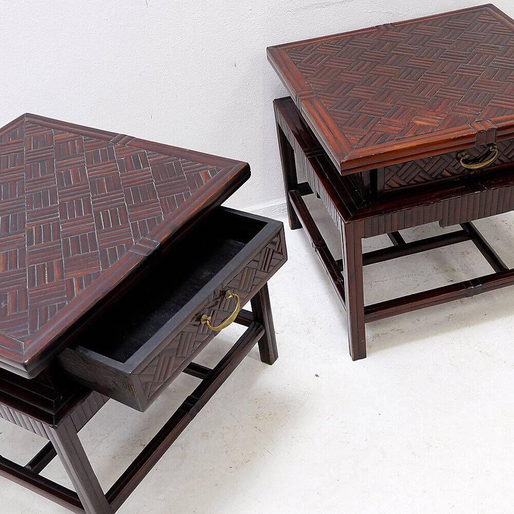 Pair of vintage pagoda tables in faux bamboo with chevron pattern - Maitland & Clasco