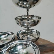 6 coupes à dessert sur pied en inox par Rémy letang