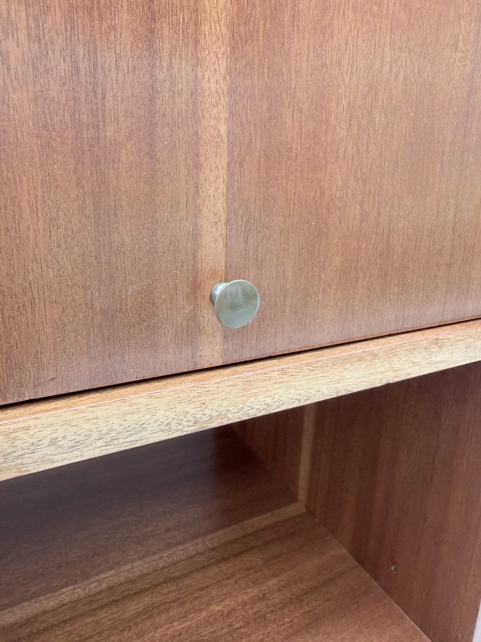 Scandinavian style bookshelf in teak and brass, 1950.